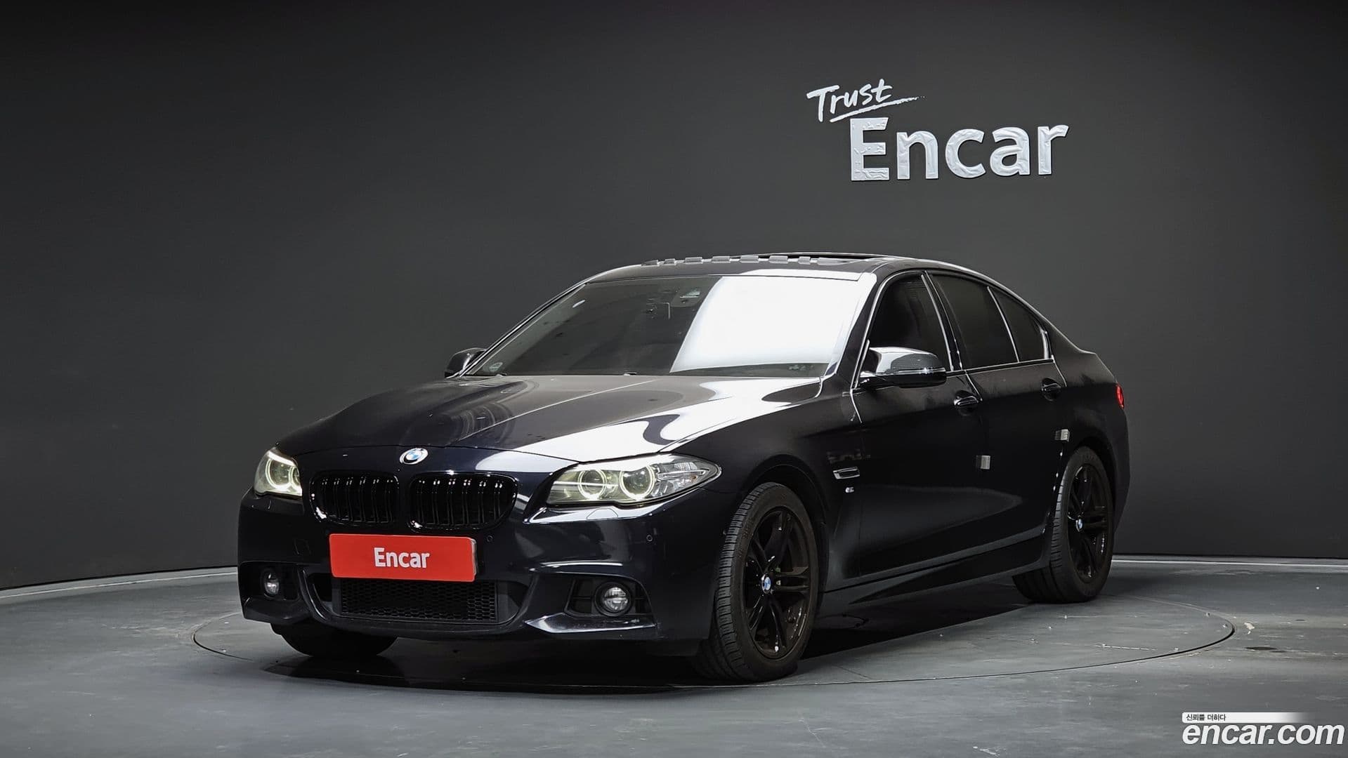 Main__Slider__Photo:5-Series BMW 2016.4-0