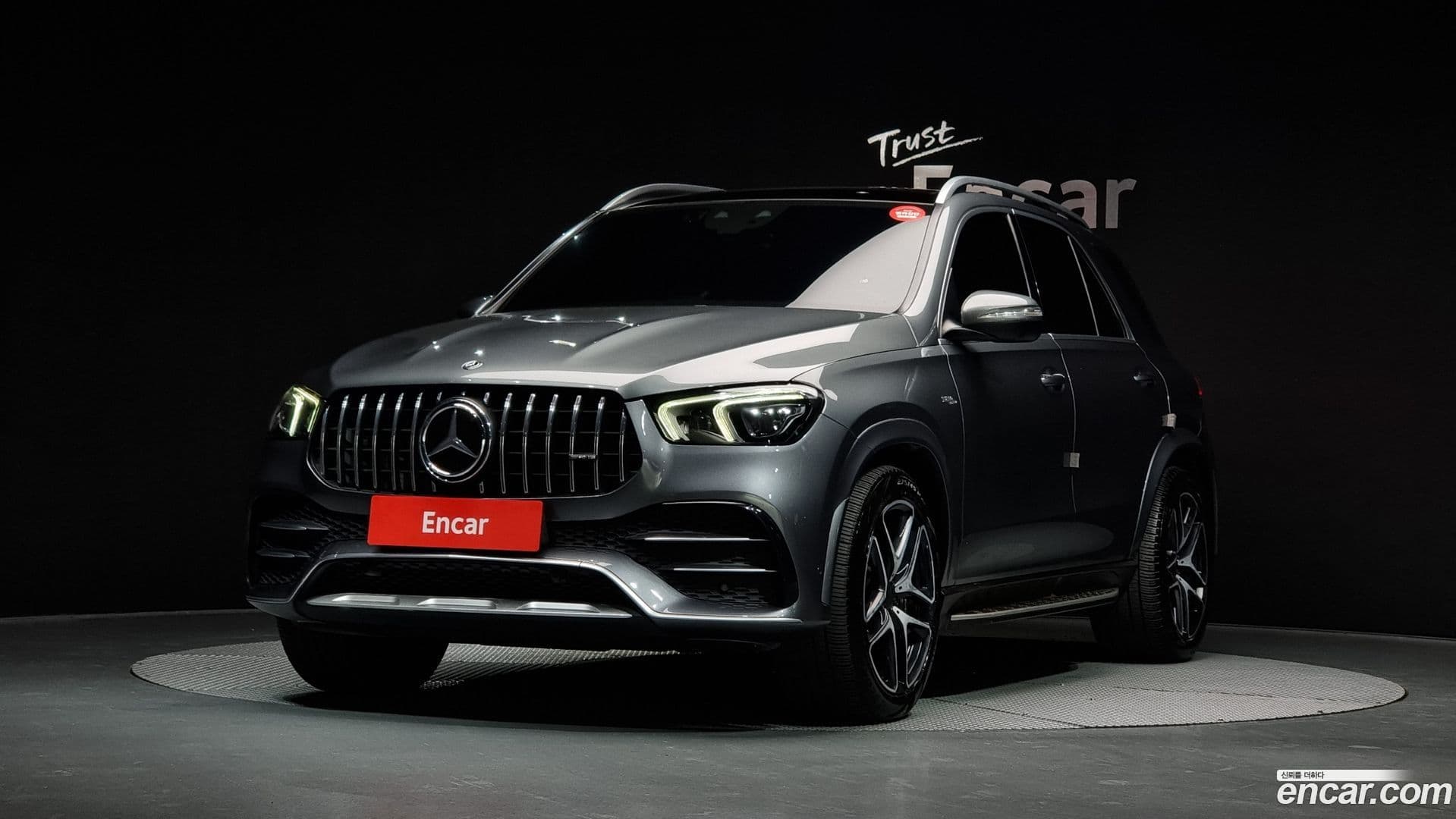Main__Slider__Photo:GLE-Class Mercedes-Benz 2020.11-0