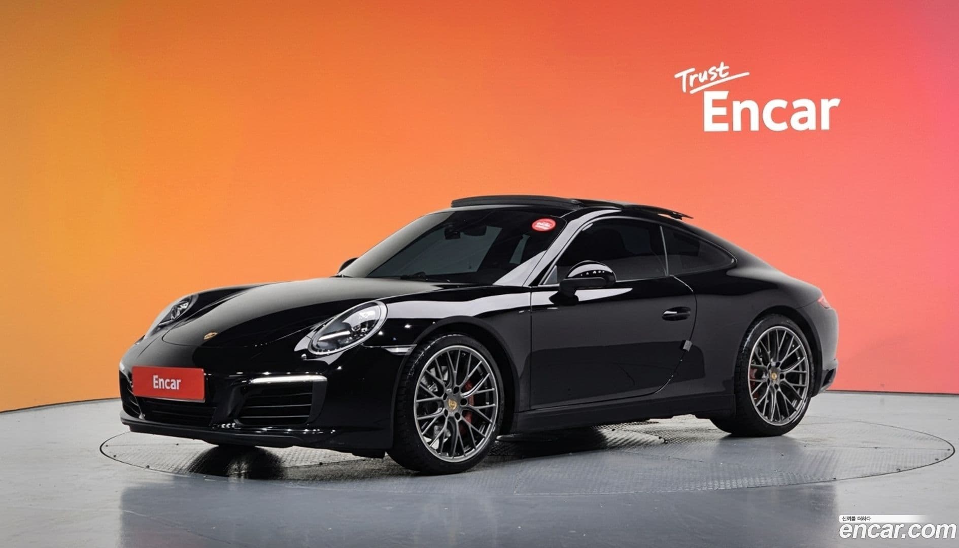 Main__Slider__Photo:911 Porsche 2017.4-0