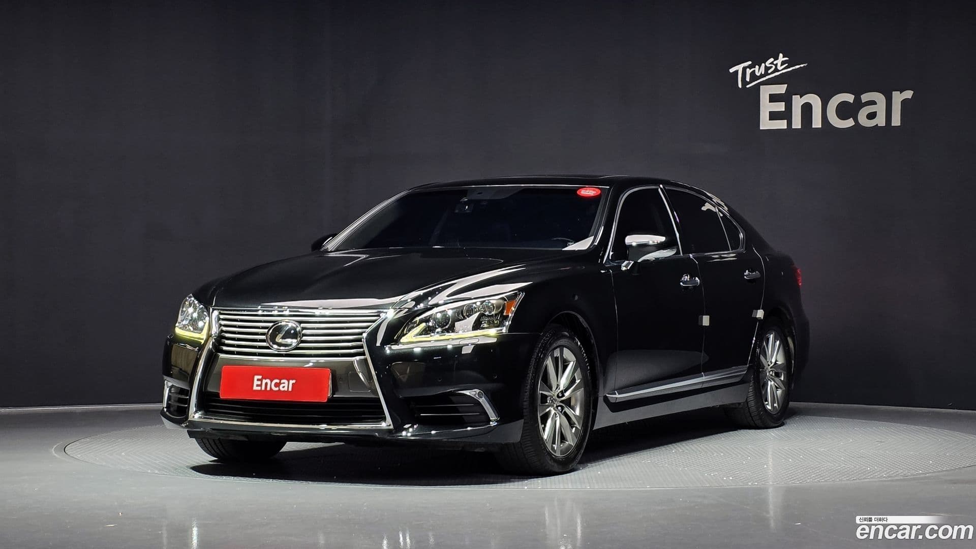 Main__Slider__Photo:LS Lexus 2017.7-0