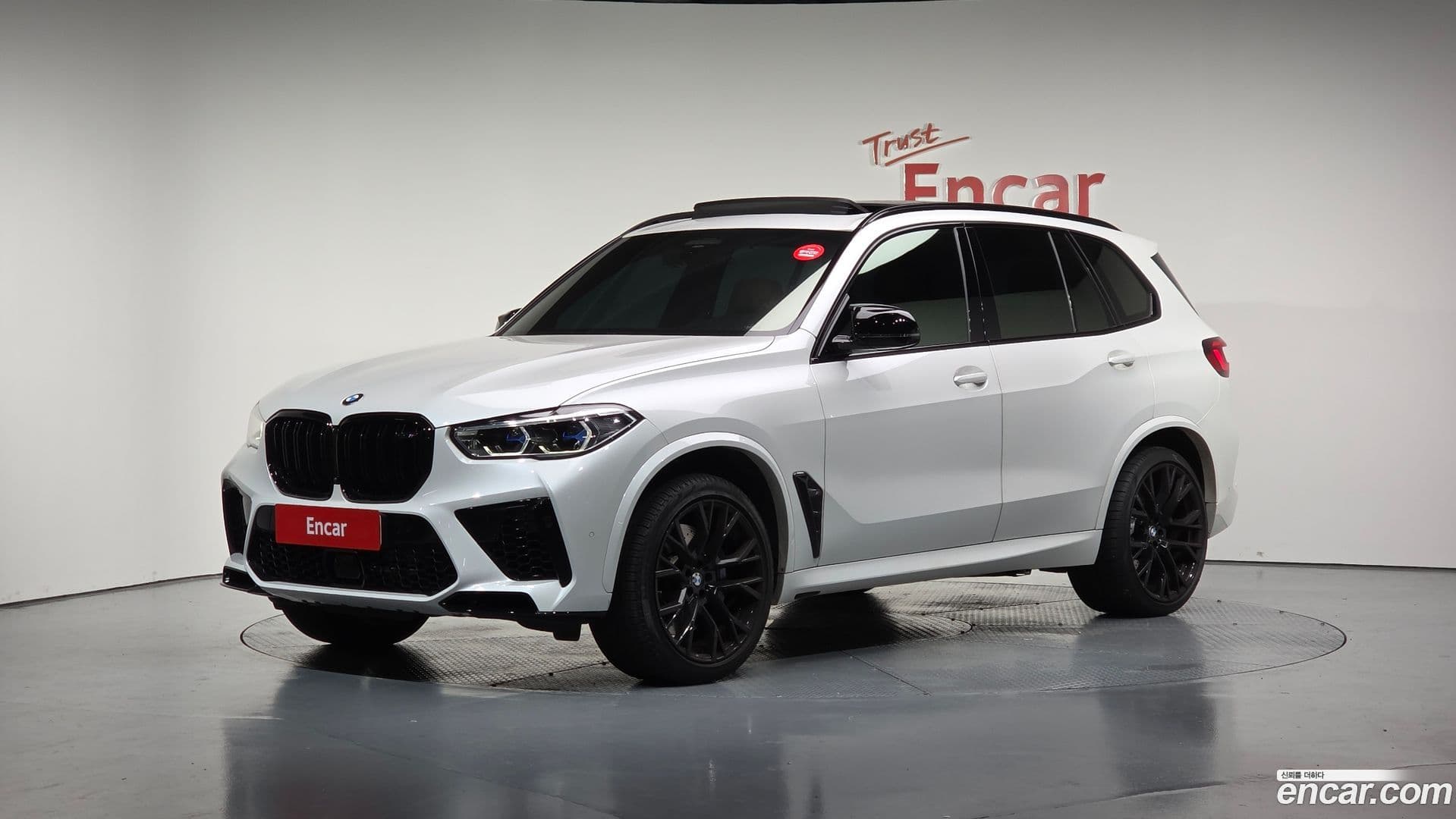 Main__Slider__Photo:X5M BMW 2021.9-0