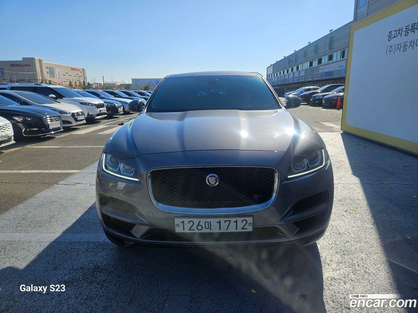 Main__Slider__Photo:F-PACE Jaguar 2017.1-0
