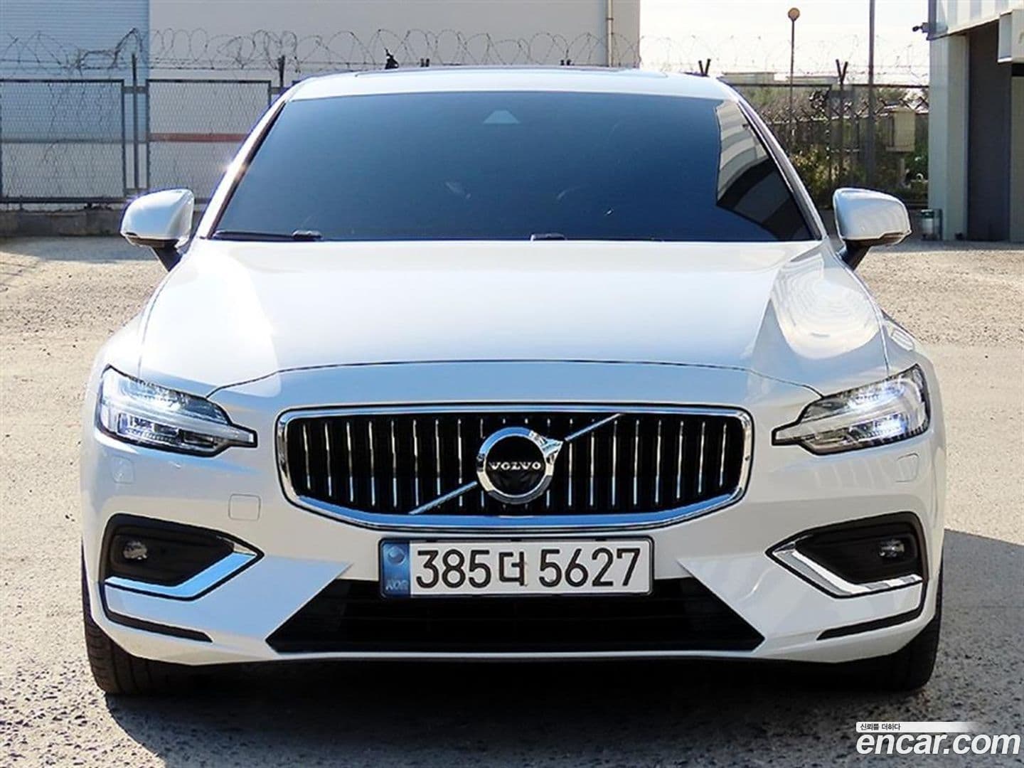 Main__Slider__Photo:S60 Volvo 2020.11-0