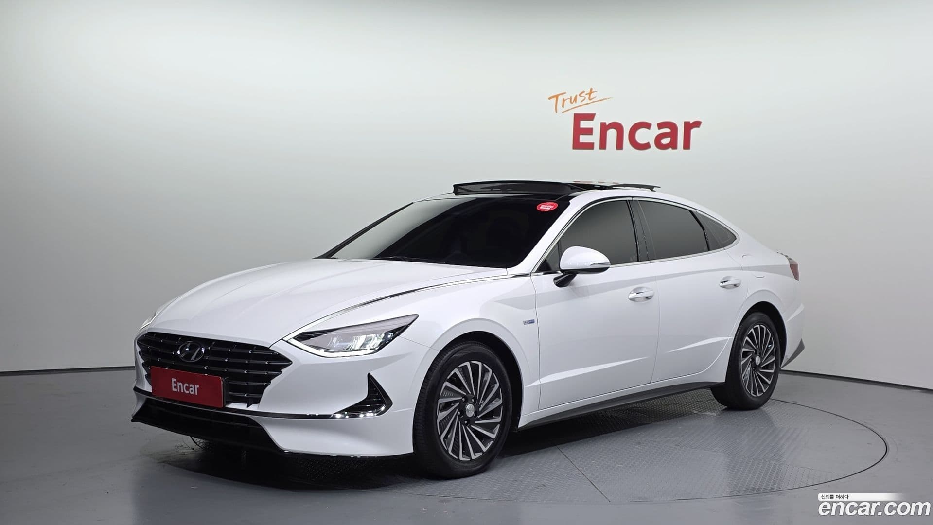 Main__Slider__Photo:Sonata Hyundai 2019.9-0