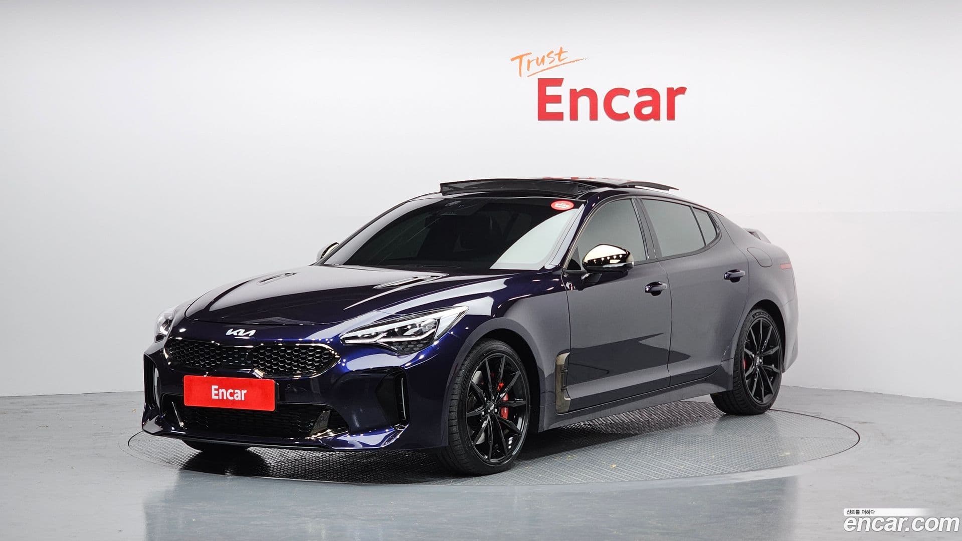 Main__Slider__Photo:Stinger Kia 2022.0-0