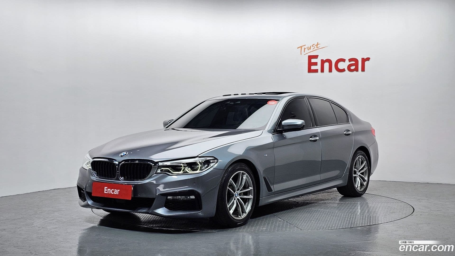 Main__Slider__Photo:5-Series BMW 2017.2-0