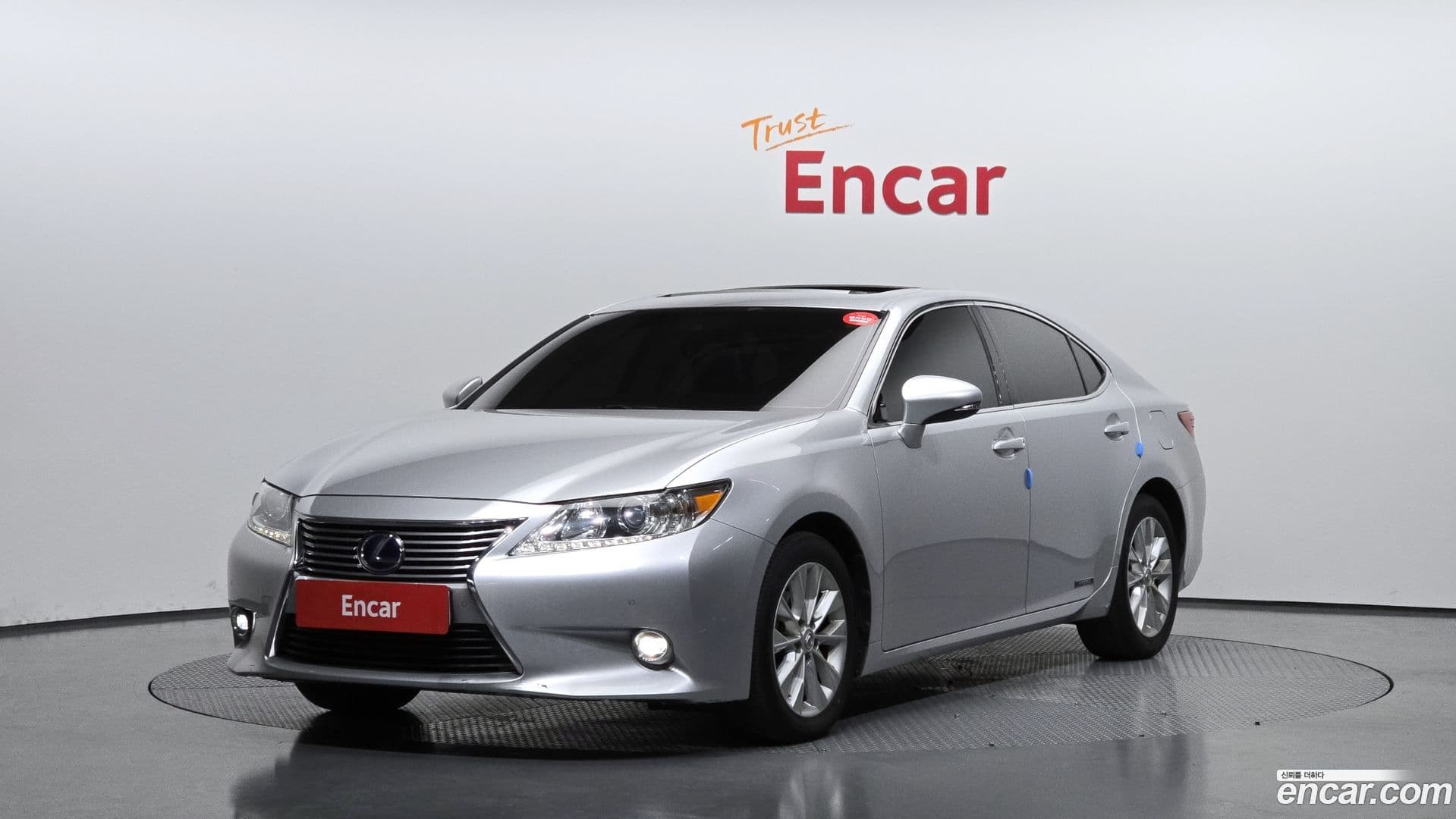 Main__Slider__Photo:ES Lexus 2015.3-0