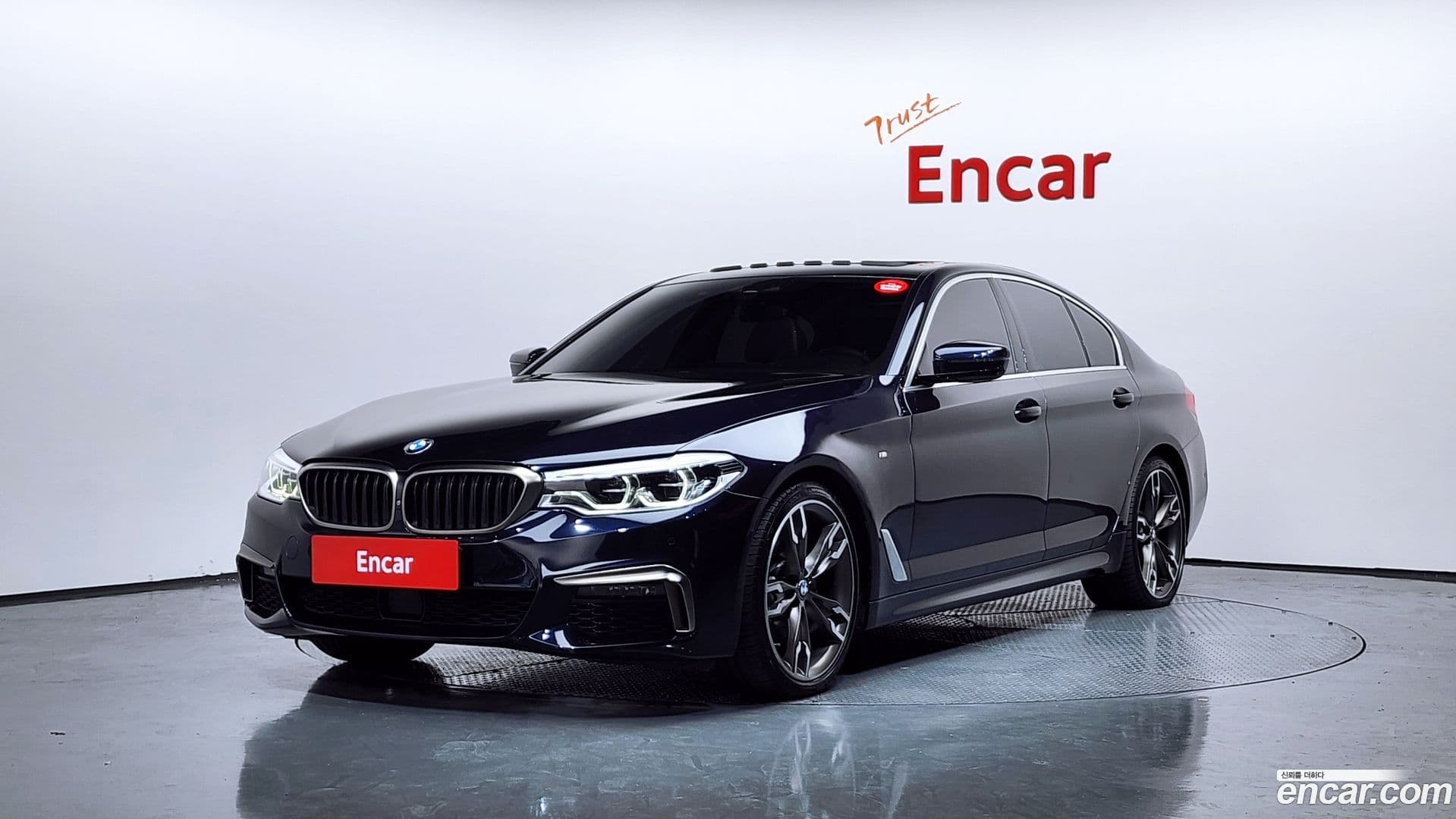 Main__Slider__Photo:5-Series BMW 2019.11-0