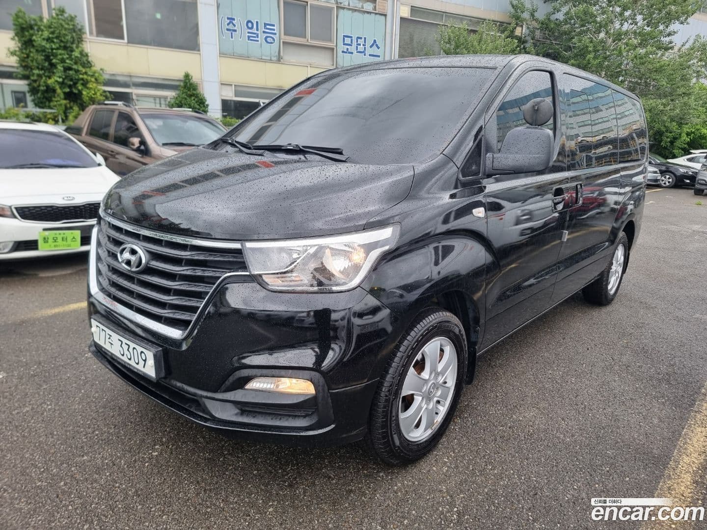 Main__Slider__Photo:Starex Hyundai 2019.4-0