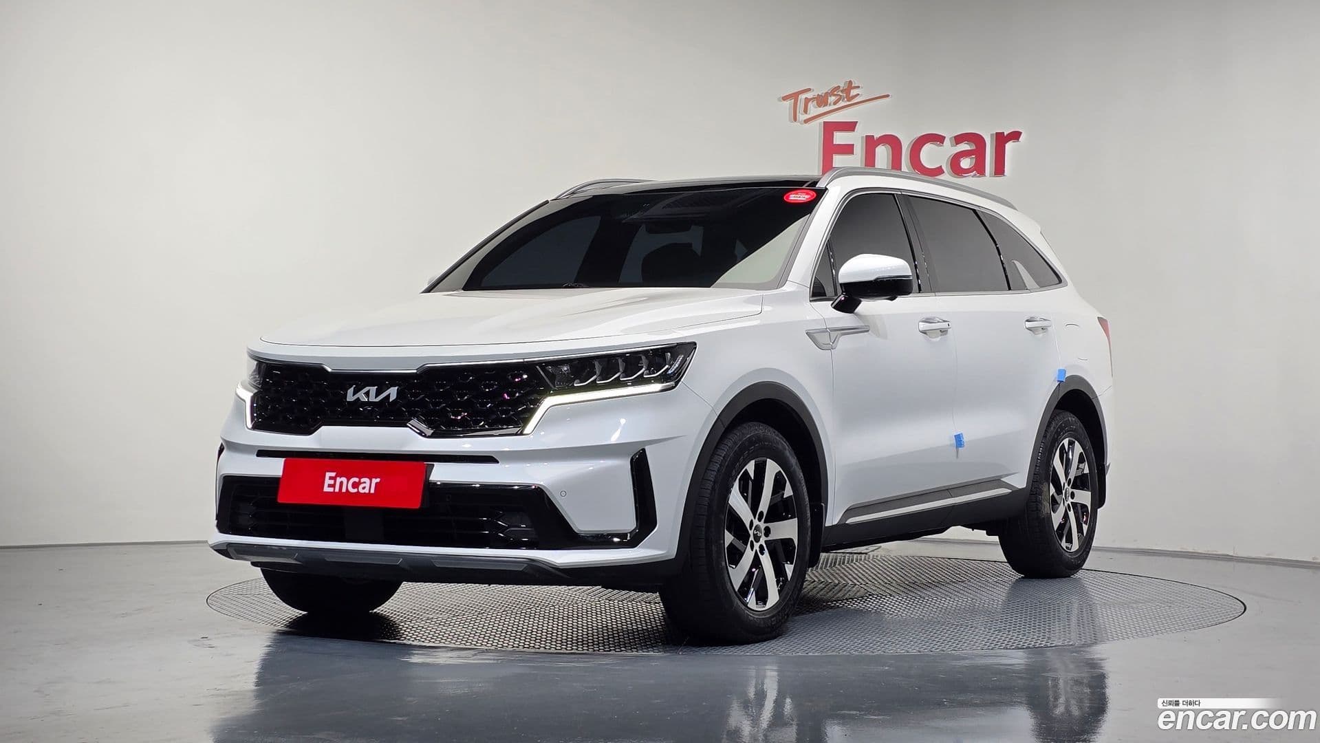 Main__Slider__Photo:Sorento Kia 2023.5-0