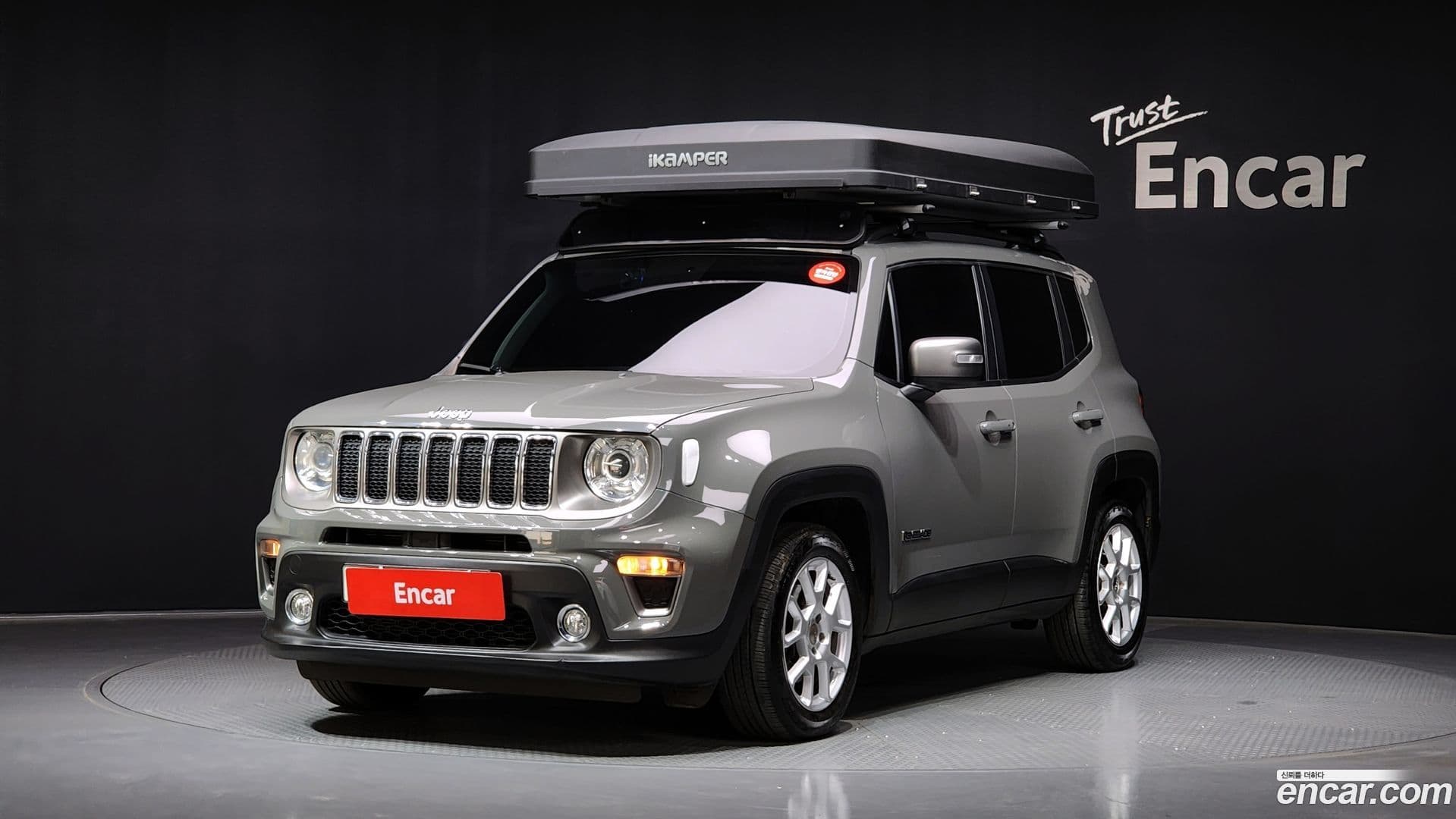 Main__Slider__Photo:Renegade Jeep 2019.5-0