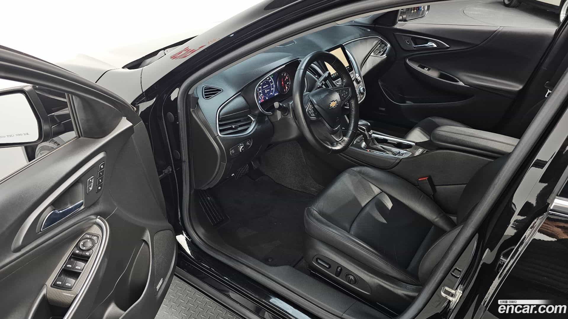 Malibu Chevrolet 2021.6-OPTION-015