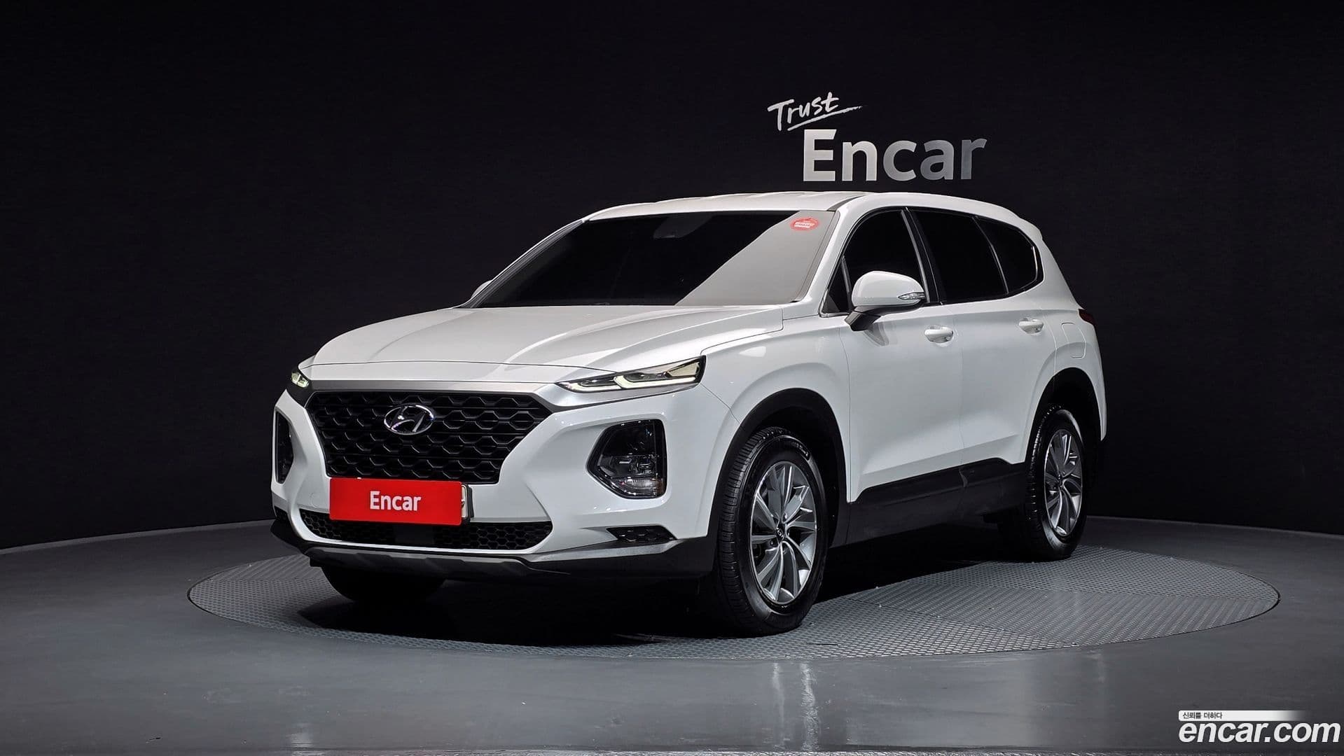 Main__Slider__Photo:Santafe Hyundai 2018.2-0