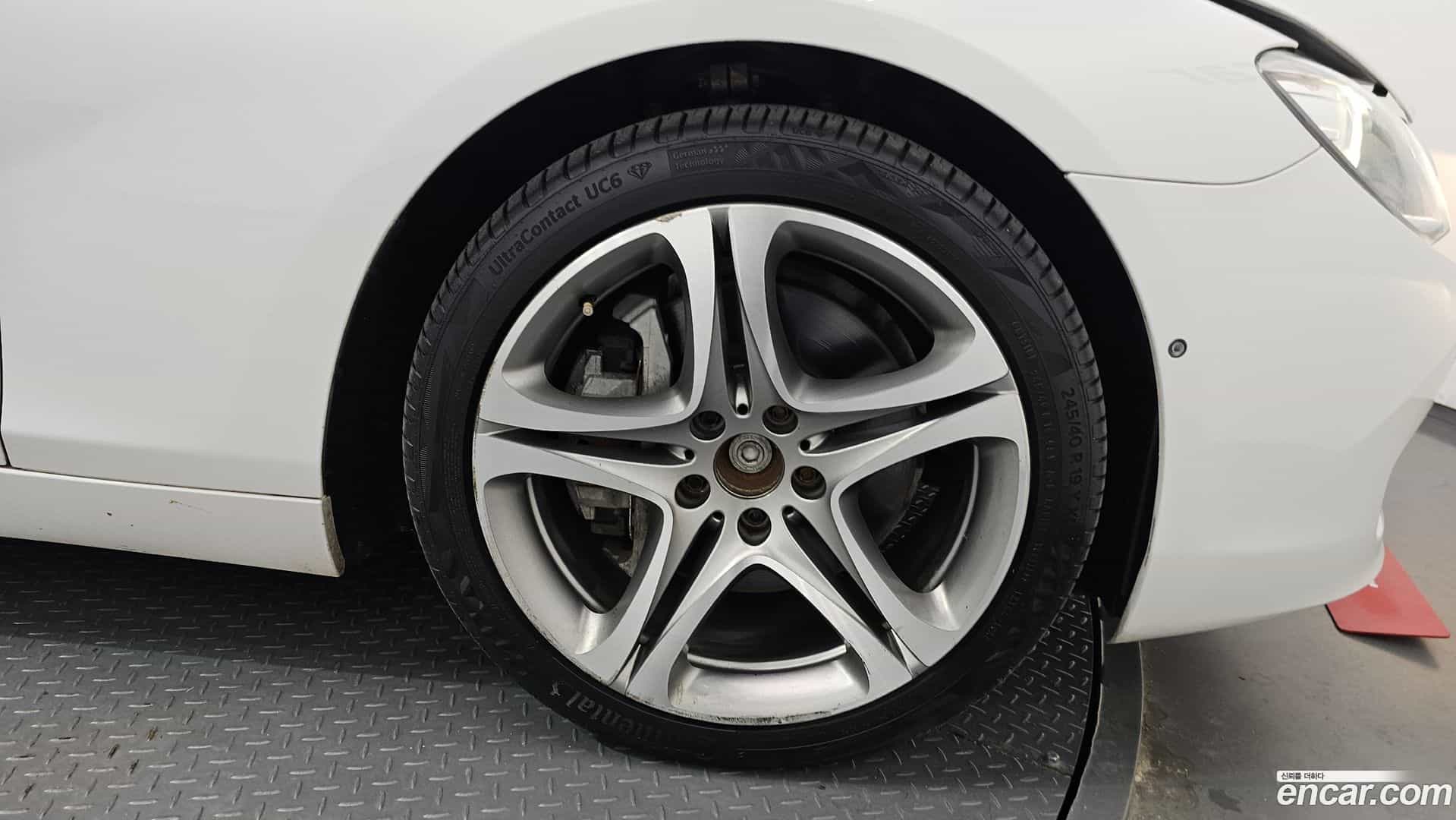 6-Series BMW 2014.4-OUTER-005