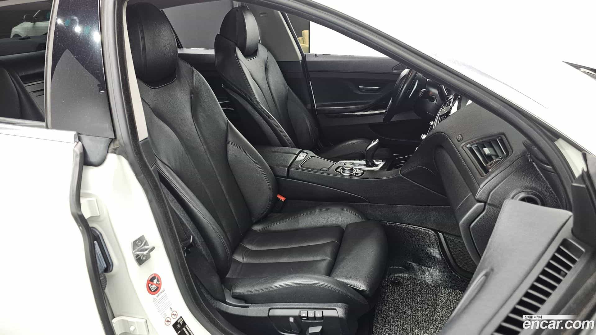 6-Series BMW 2014.4-INNER-010