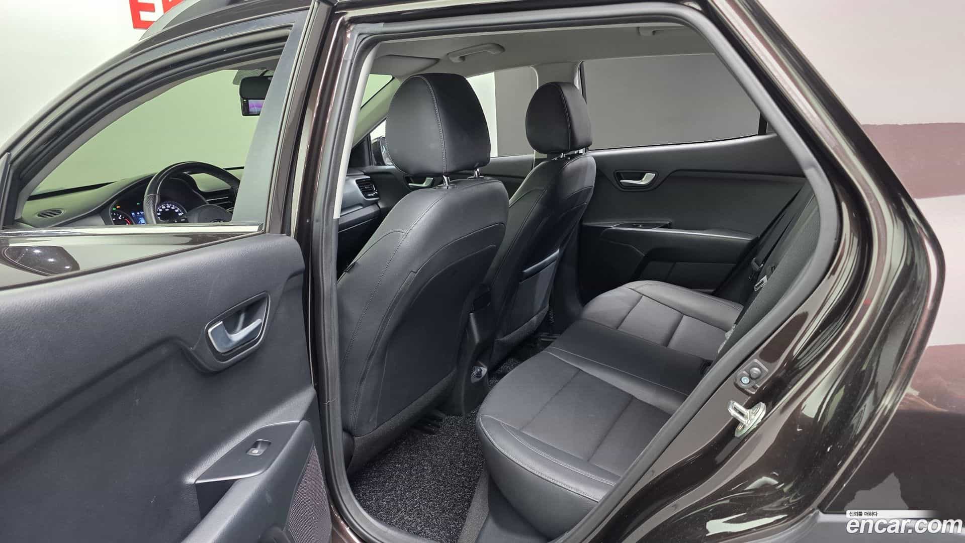 Stonic Kia 2017.8-OPTION-022