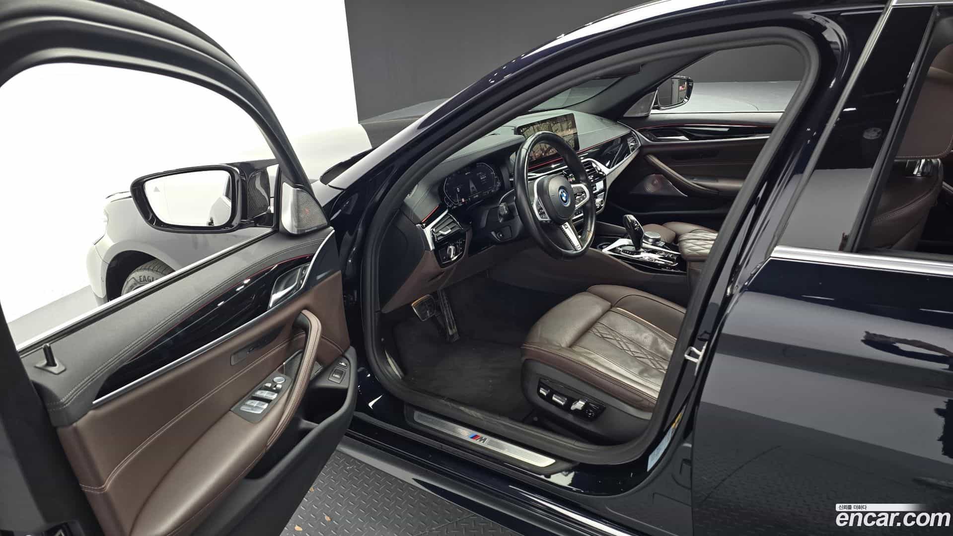 5-Series BMW 2022.0-OPTION-015