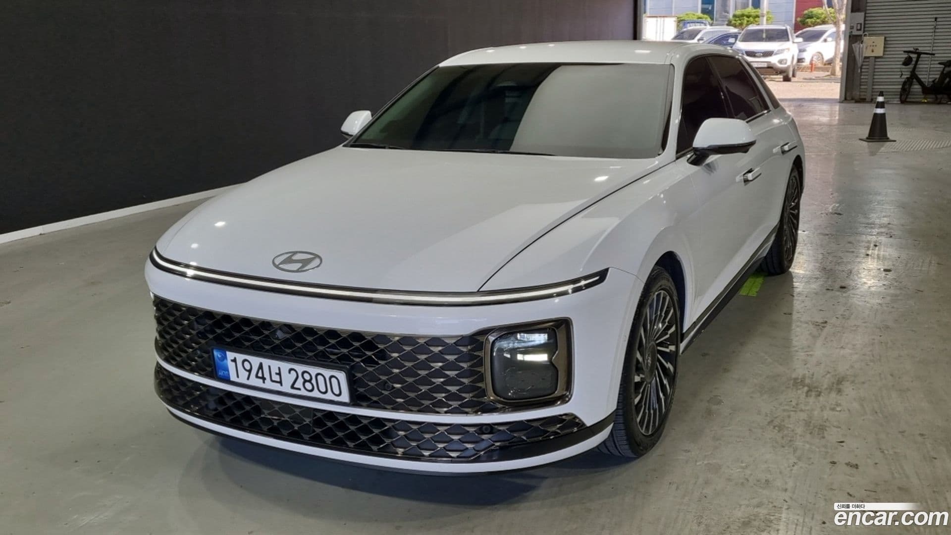 Main__Slider__Photo:Grandeur Hyundai 2023.7-0