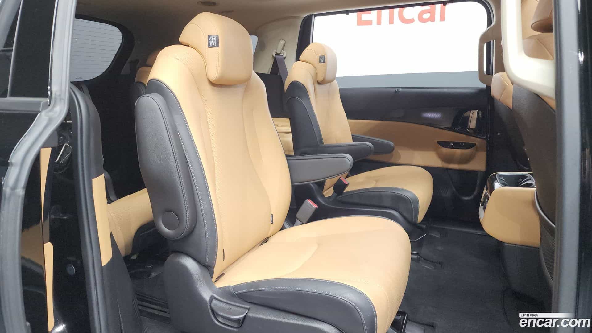 Canival Kia 2021.4-OPTION-016