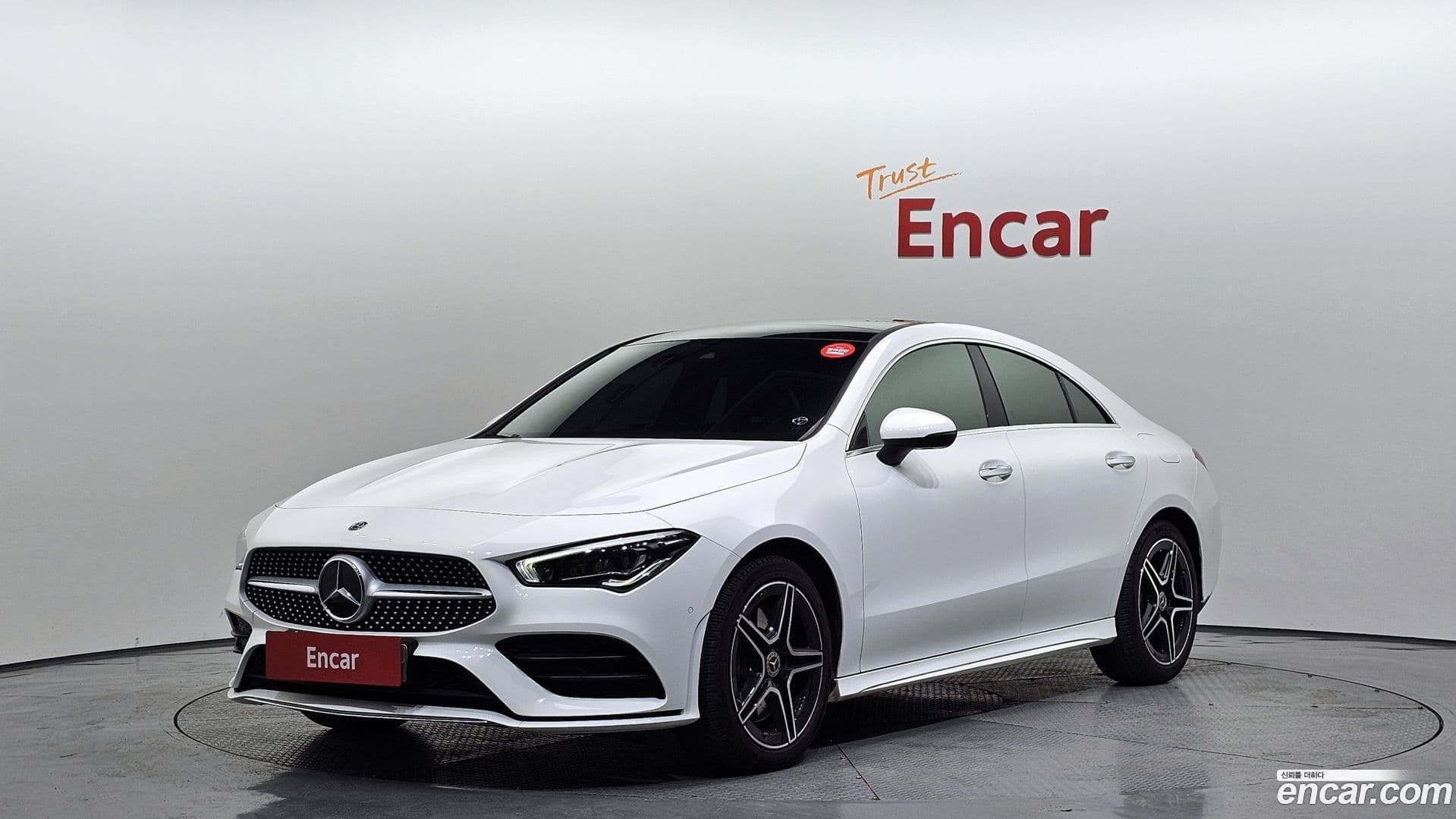 Main__Slider__Photo:CLA-Class Mercedes-Benz 2020.4-0