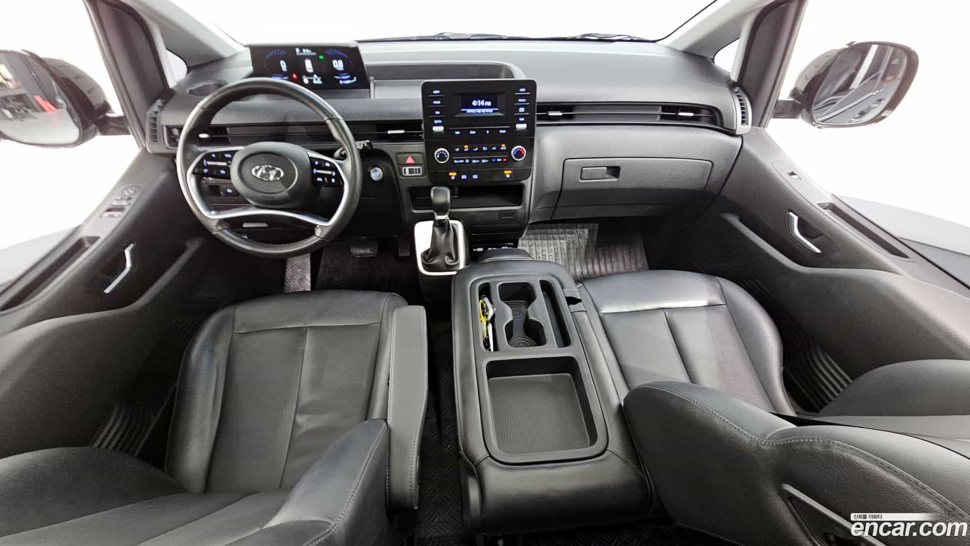 Staria Hyundai 2022.2-INNER-007