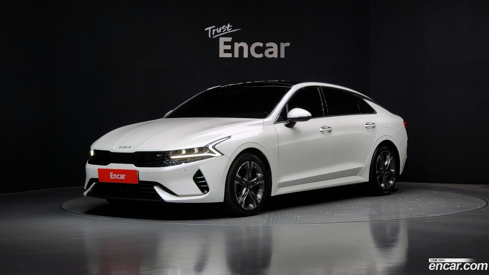 Main__Slider__Photo:K5 Kia 2021.8-0