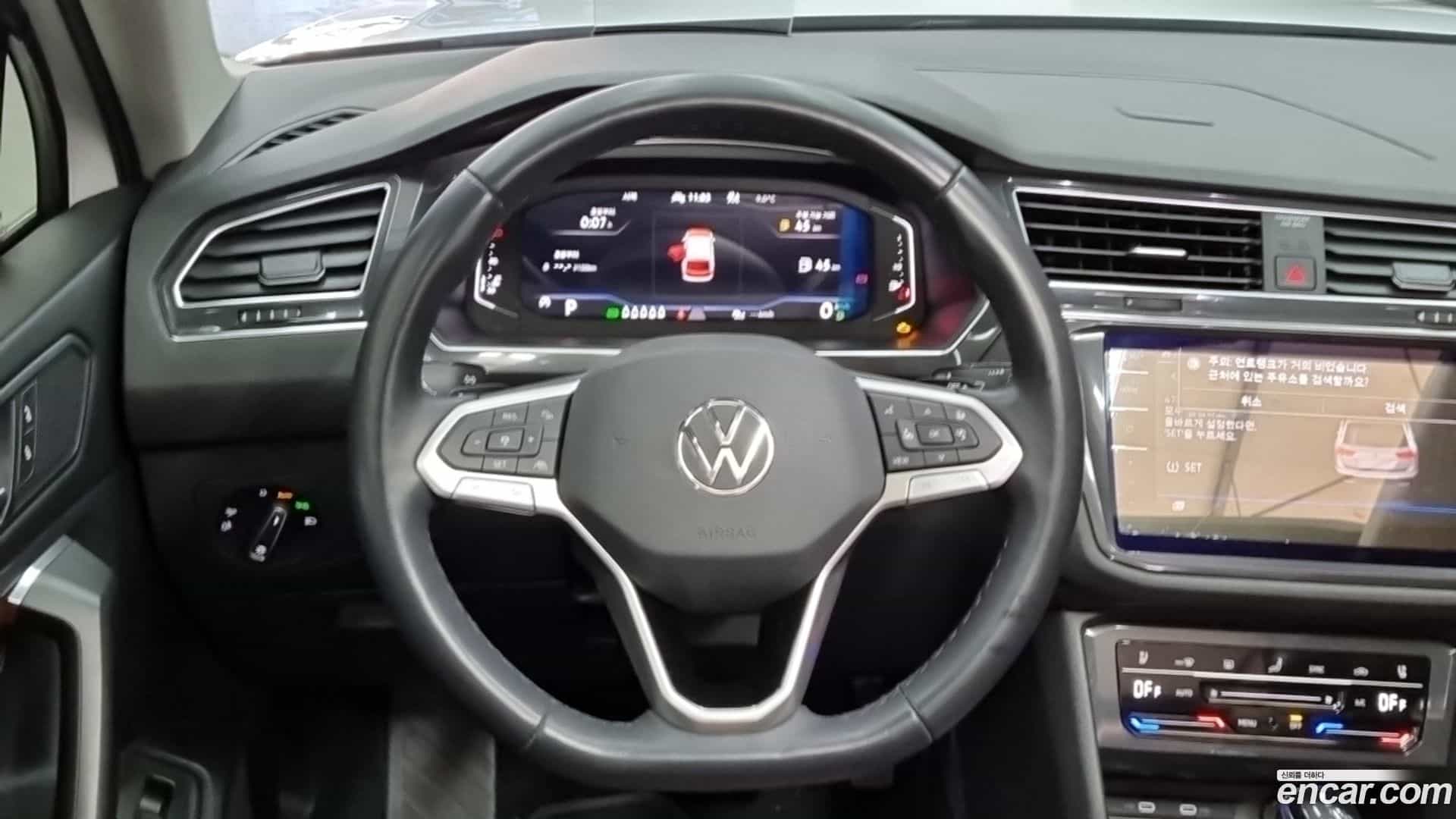 Tiguan Volkswagen 2022.11-OPTION-017
