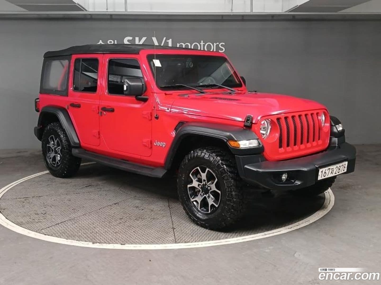 Main__Slider__Photo:Wrangler Jeep 2018.11-0