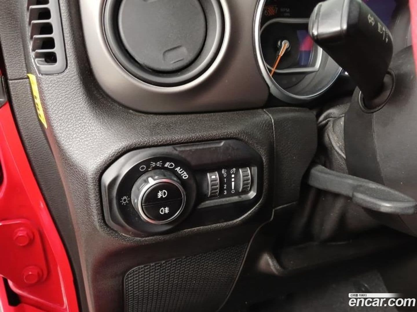 Main__Slider__Photo:Wrangler Jeep 2018.11-15