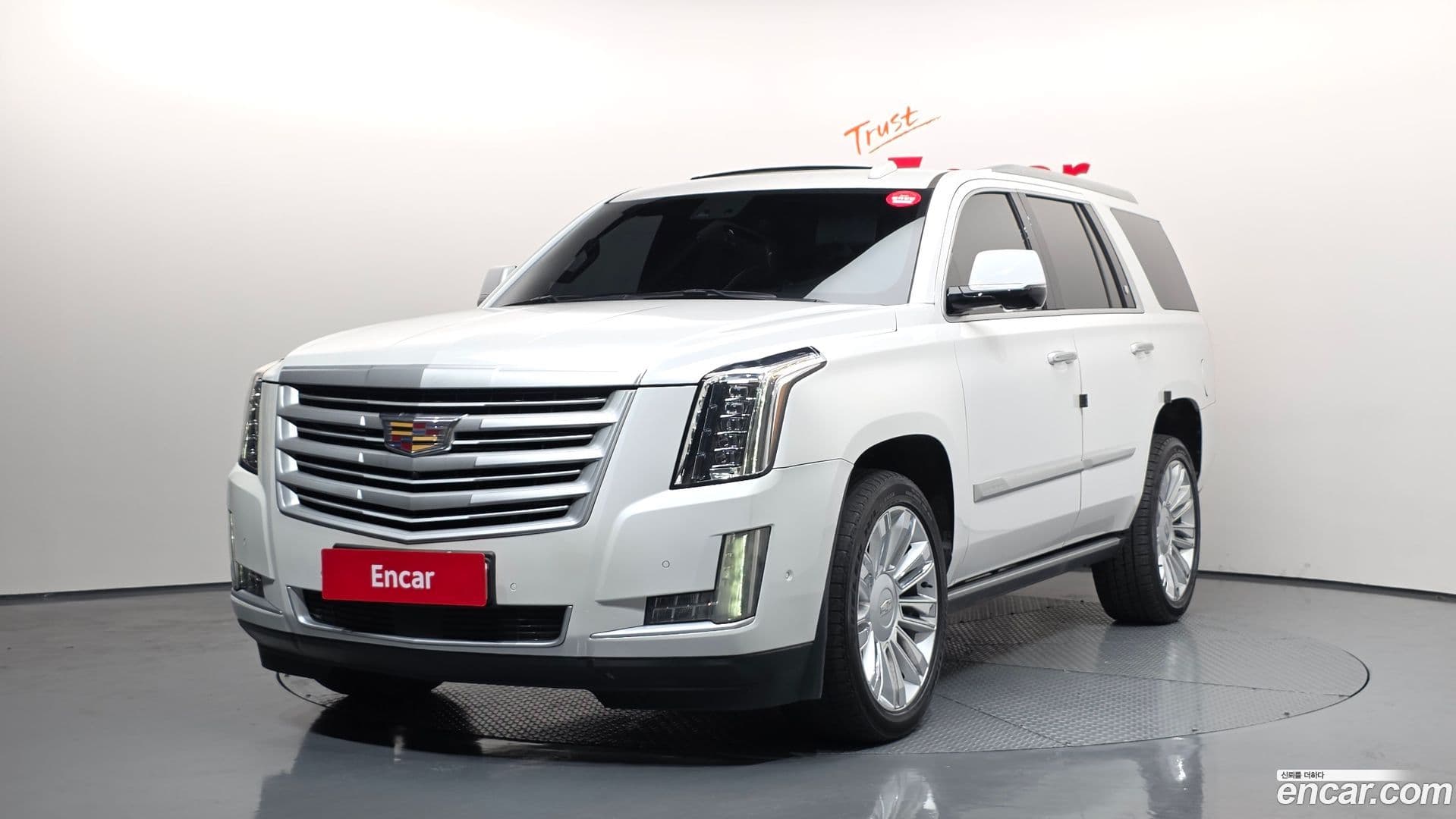Main__Slider__Photo:Escalade Cadillac 2020.11-0