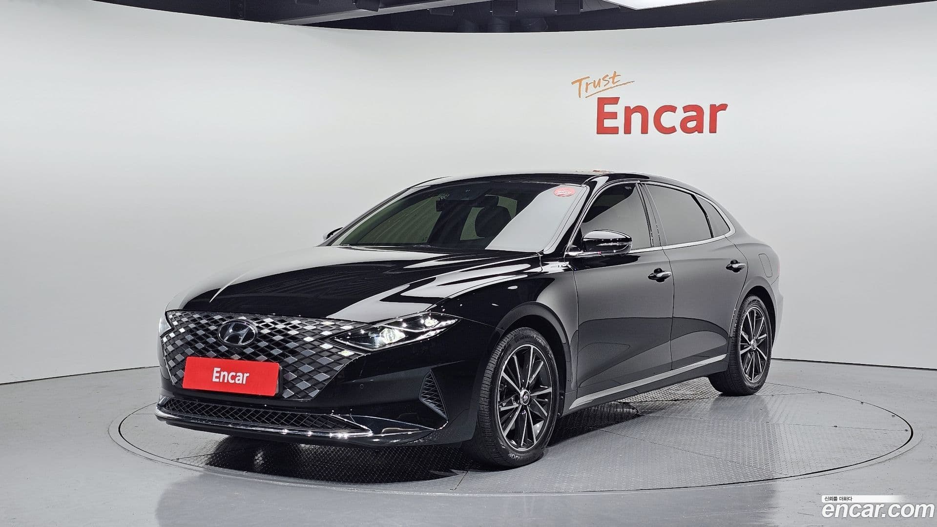 Main__Slider__Photo:Grandeur Hyundai 2022.2-0
