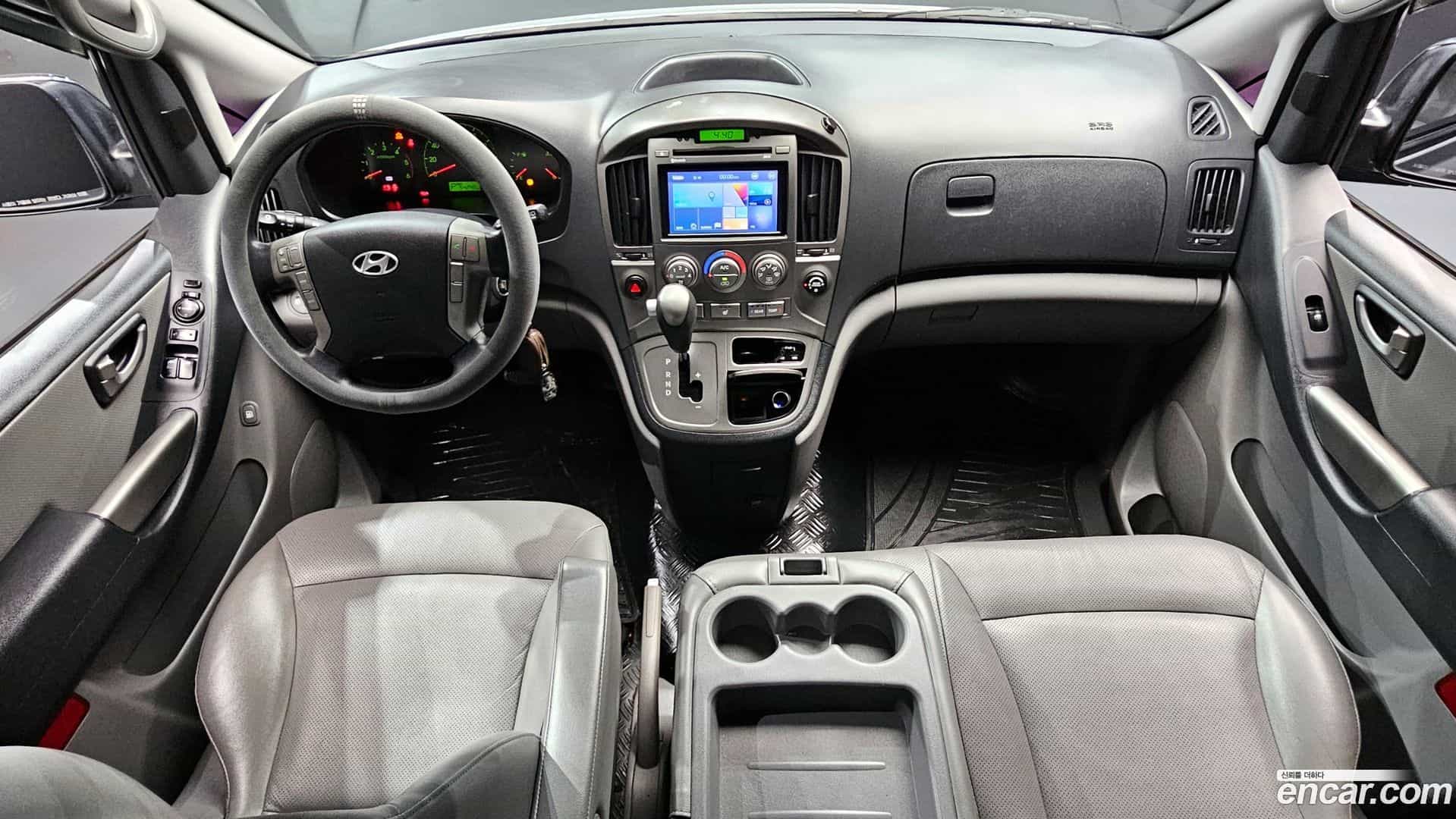 Starex Hyundai 2015.1-INNER-007