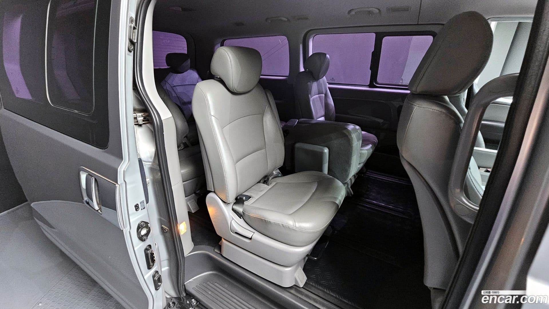 Main__Slider__Photo:Starex Hyundai 2015.1-11