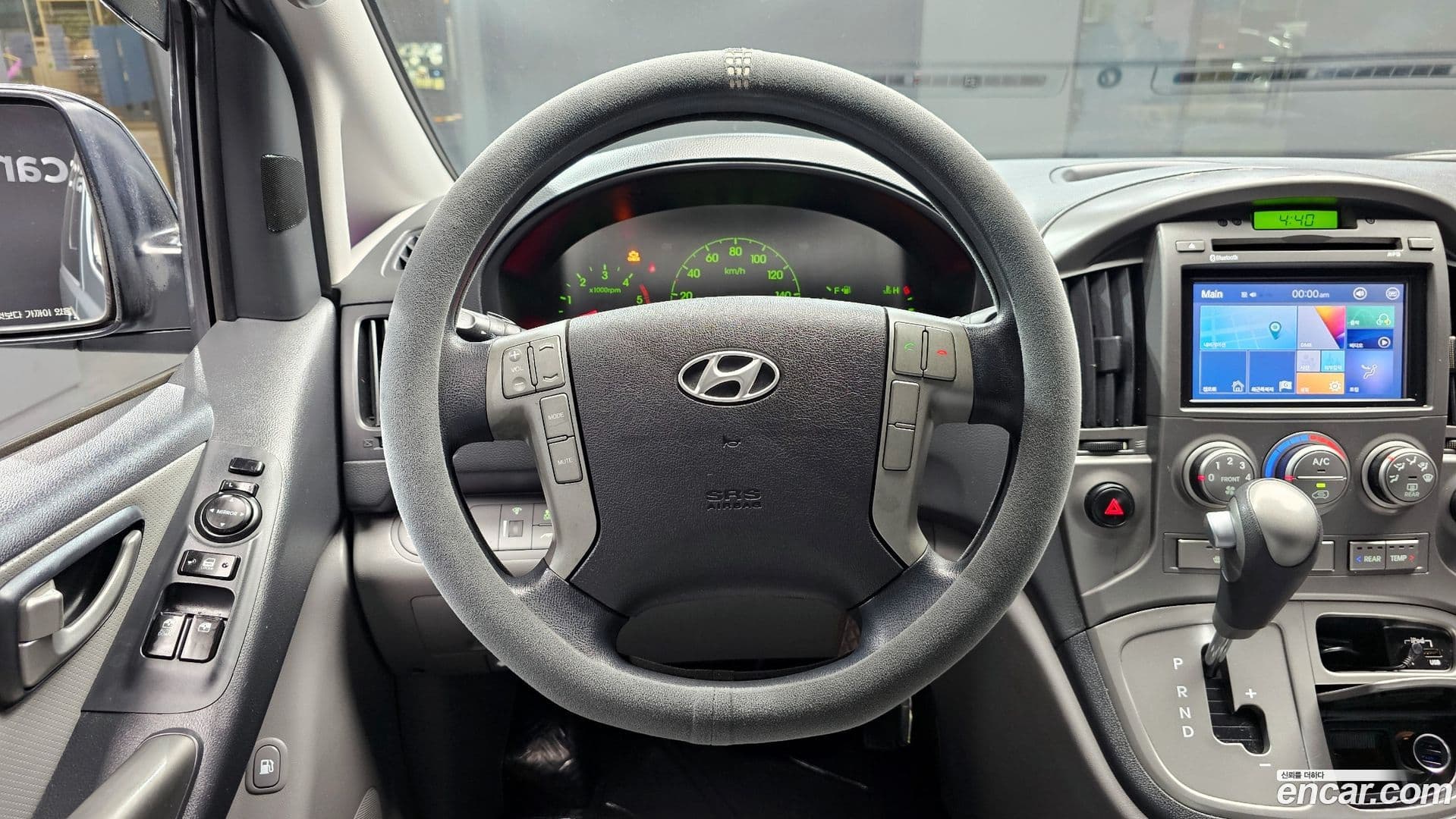 Main__Slider__Photo:Starex Hyundai 2015.1-12