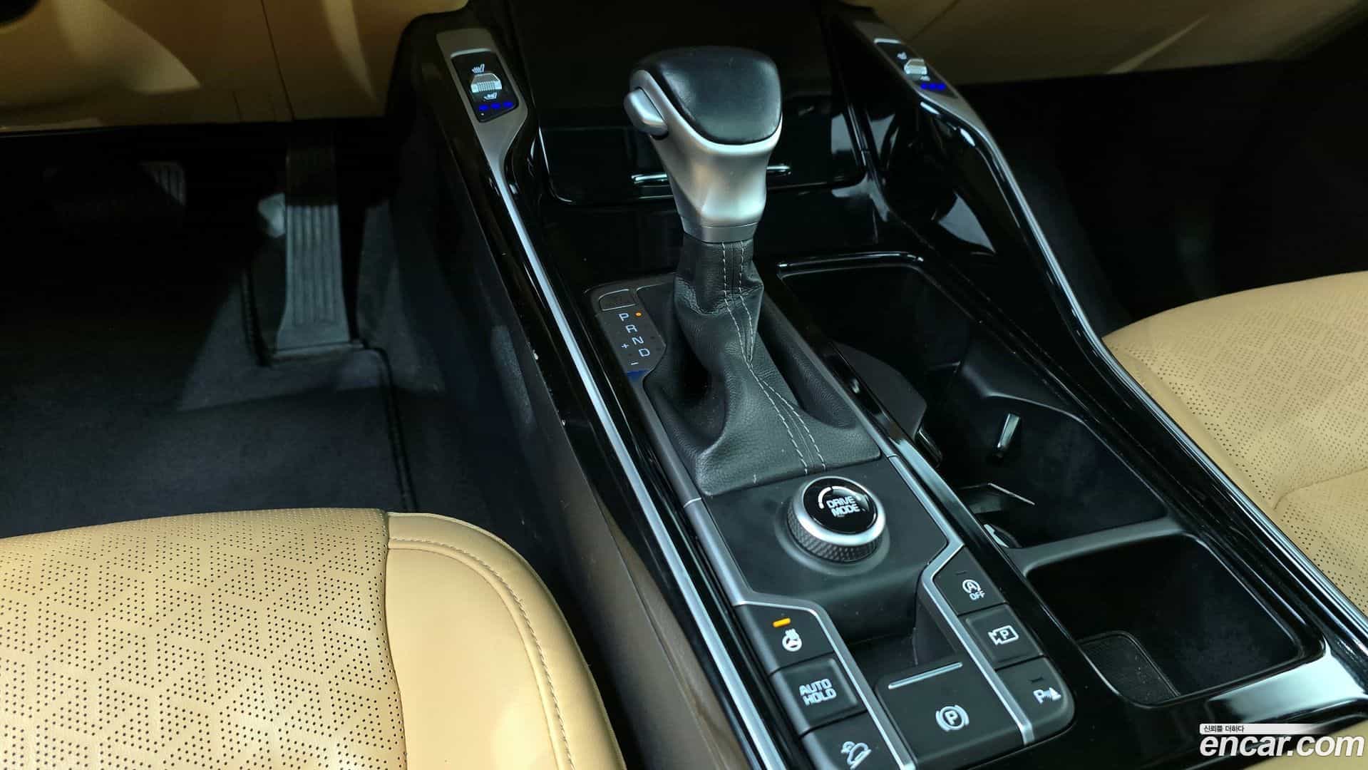 Sorento Kia 2022.0-INNER-009