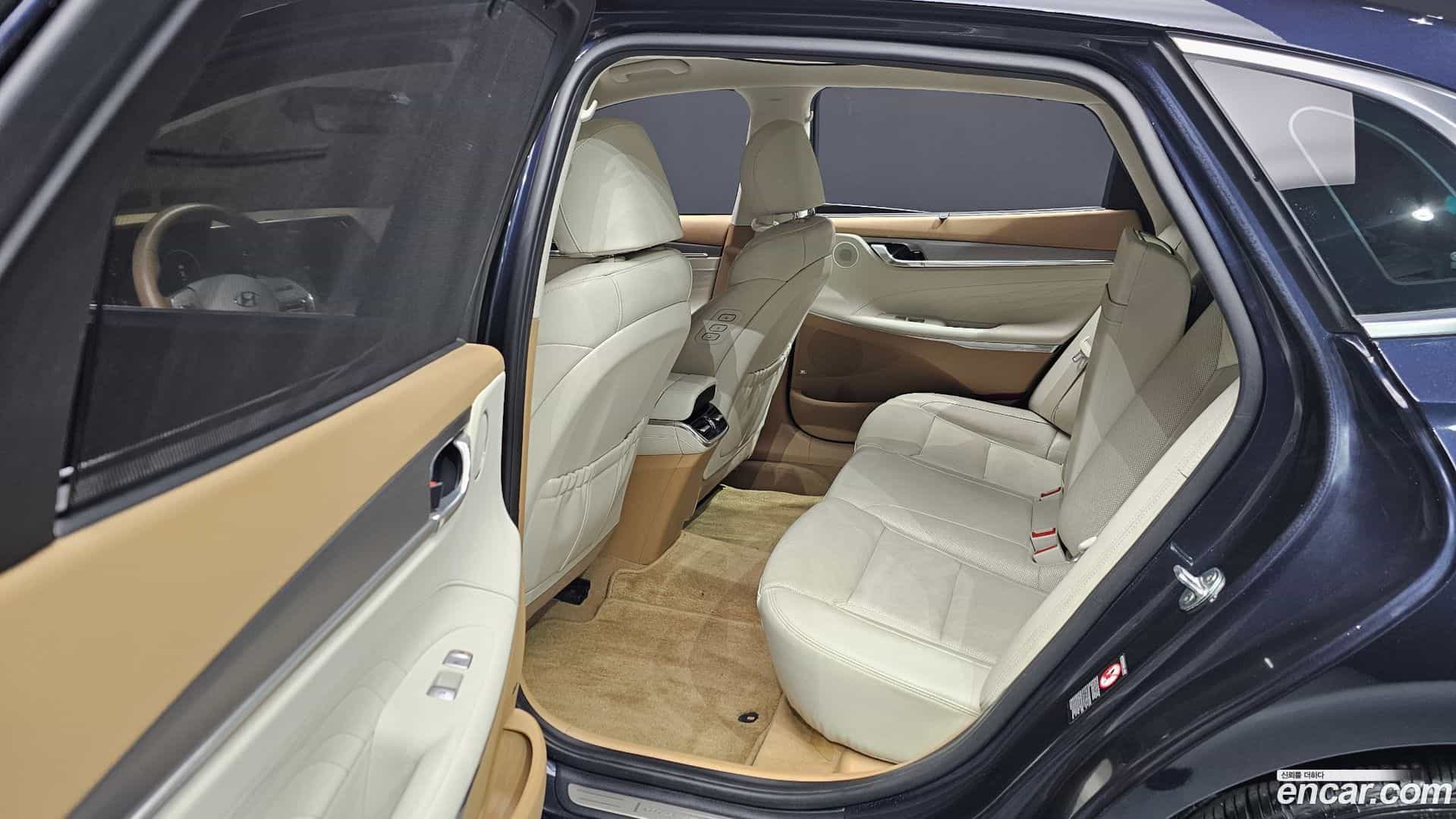 Grandeur Hyundai 2020.8-OPTION-016