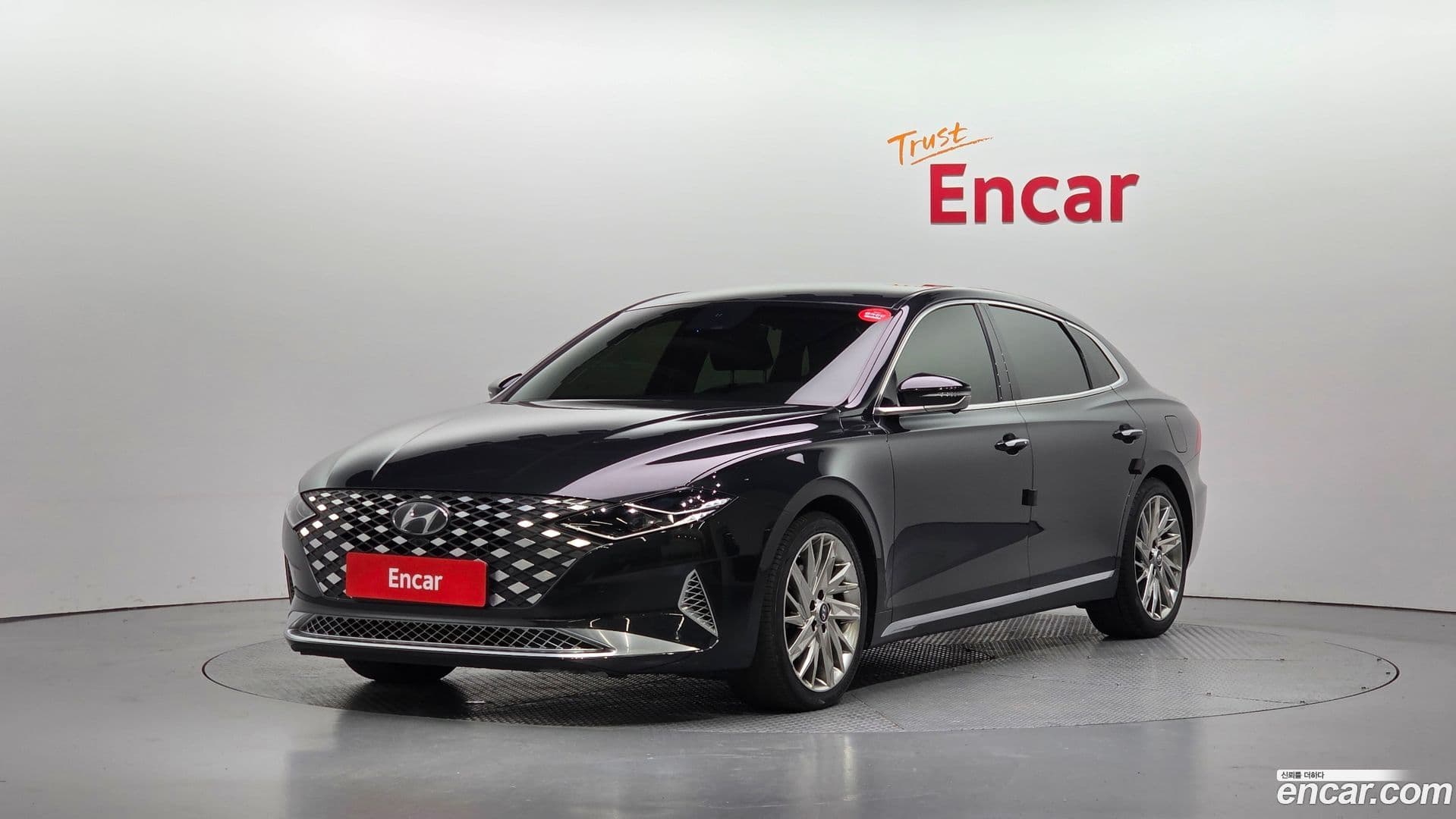 Main__Slider__Photo:Grandeur Hyundai 2020.11-0
