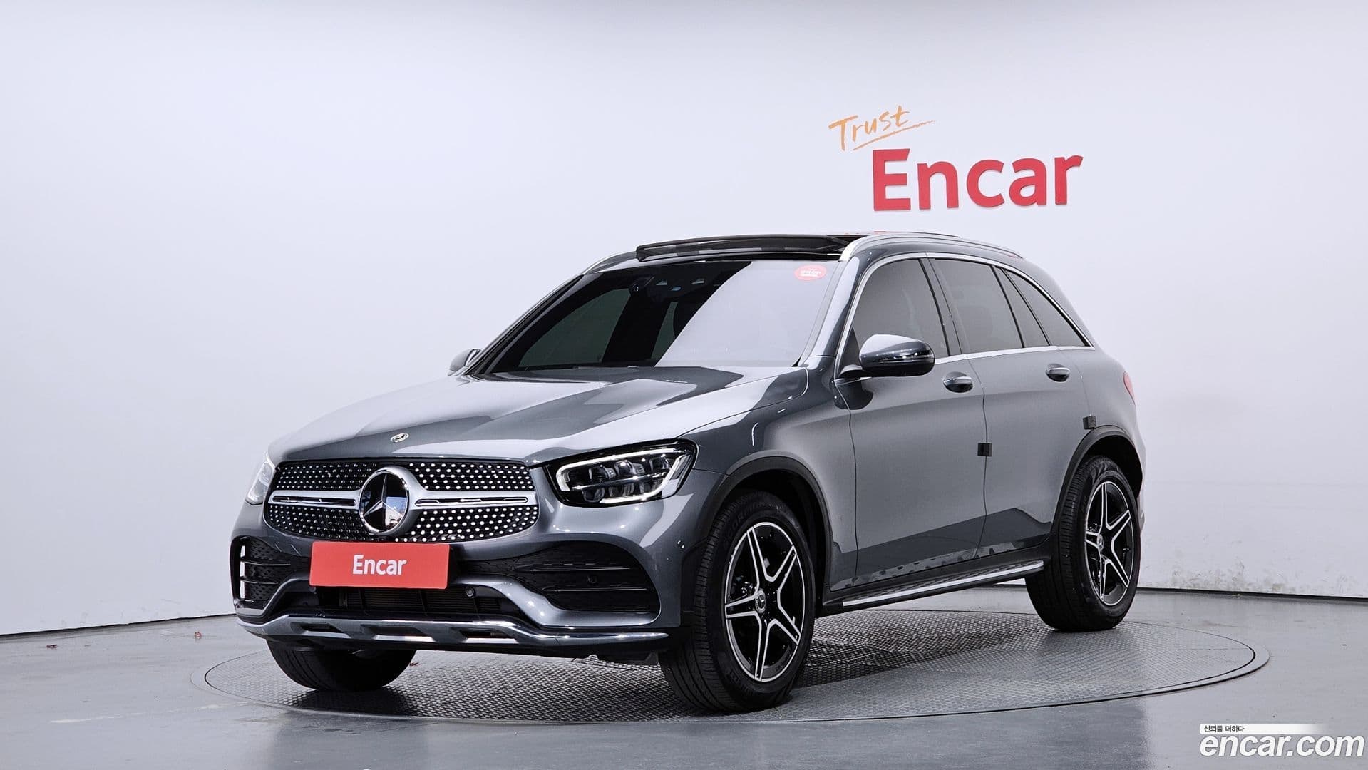 Main__Slider__Photo:GLC-Class Mercedes-Benz 2022.9-0