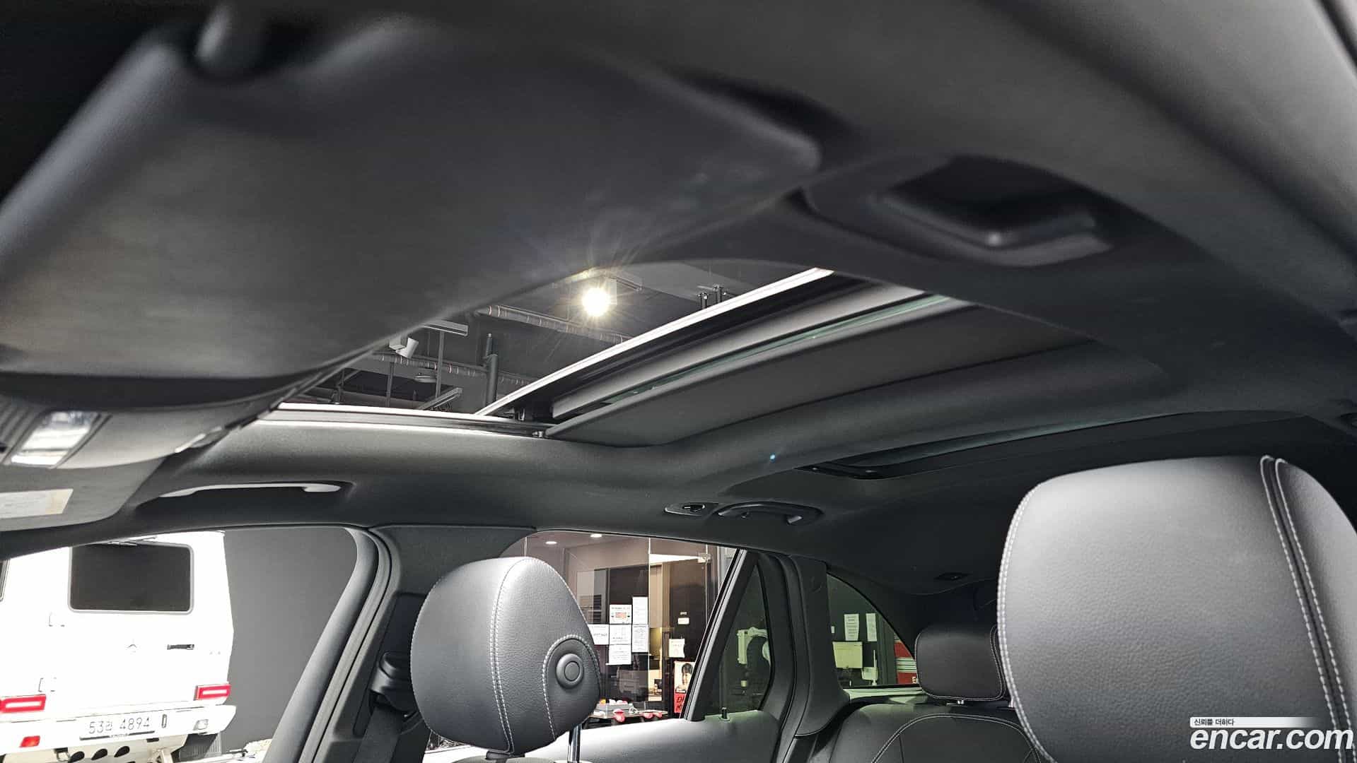GLC-Class Mercedes-Benz 2022.9-OPTION-020