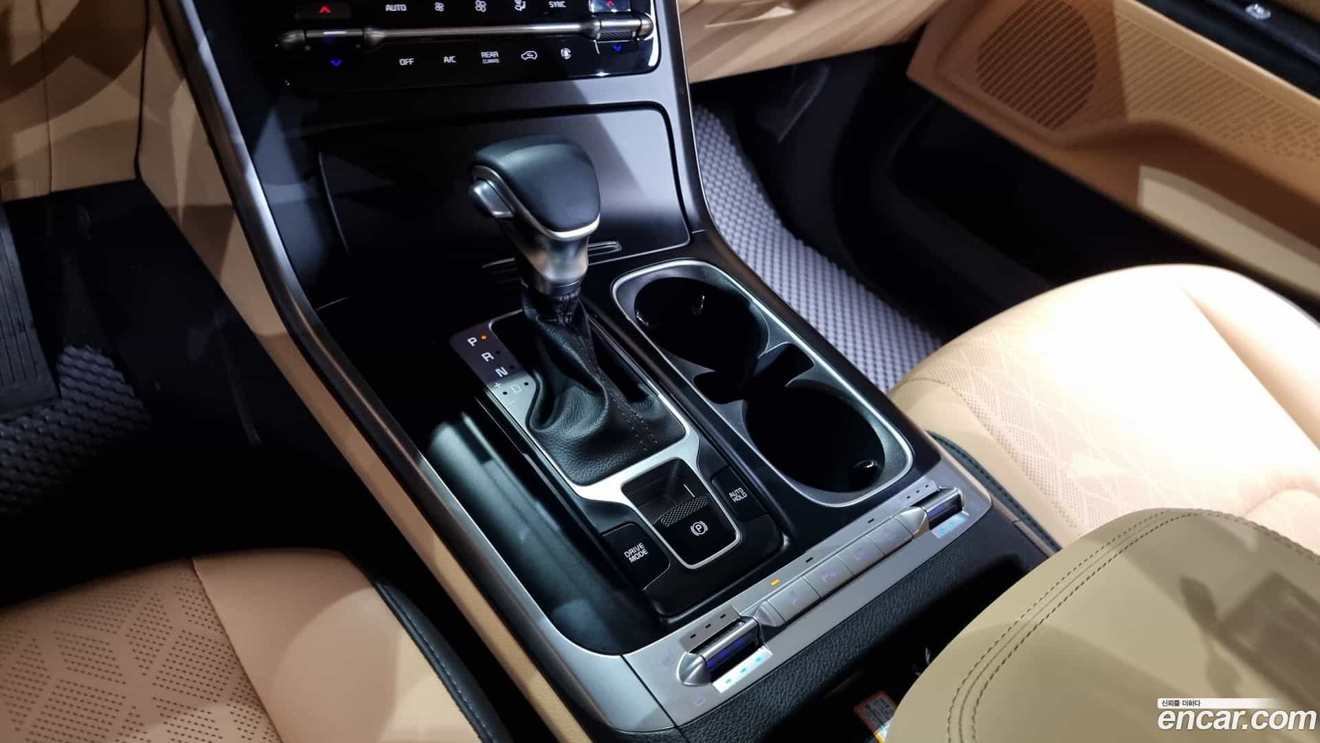 Canival Kia 2023.1-INNER-009