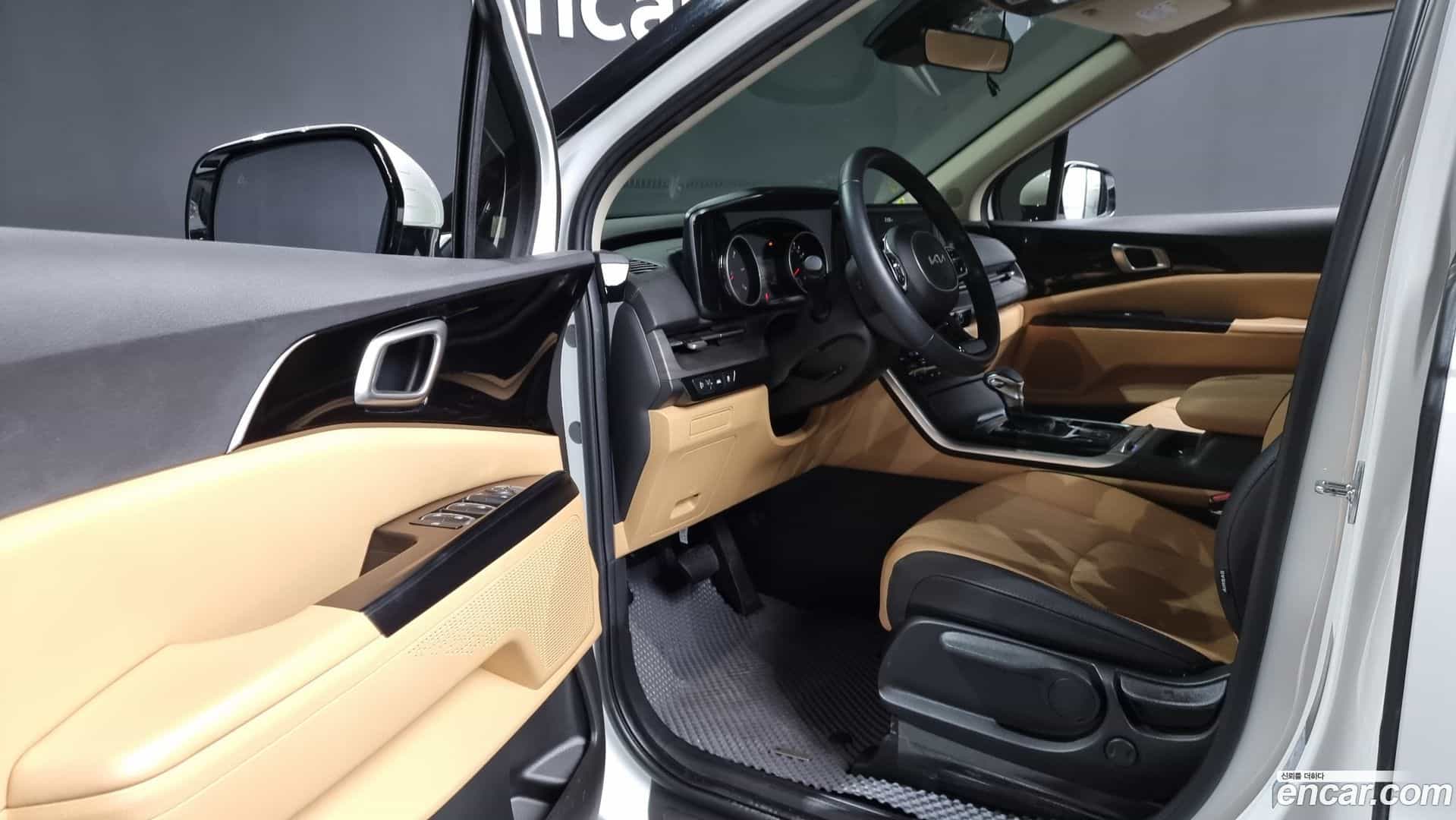 Canival Kia 2023.1-INNER-010