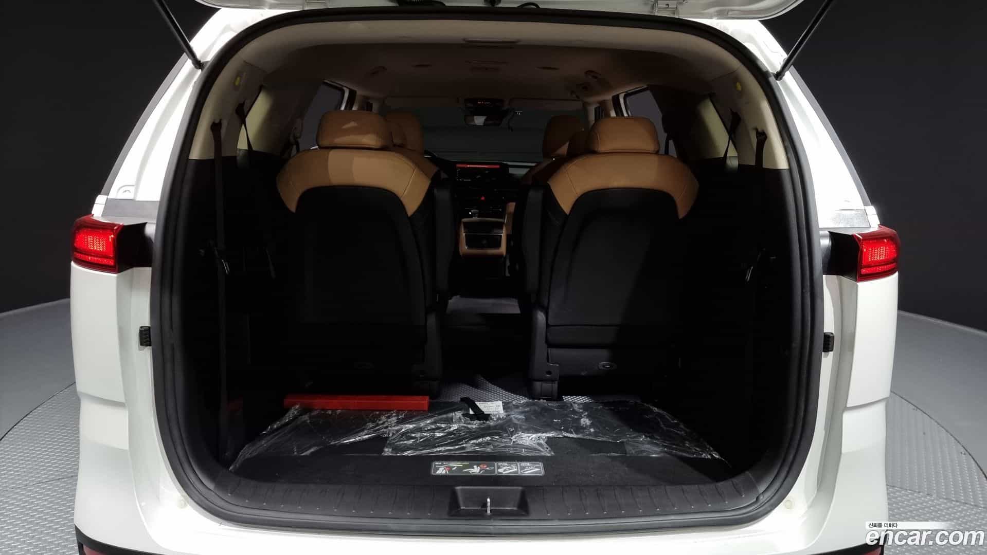 Canival Kia 2023.1-OPTION-024