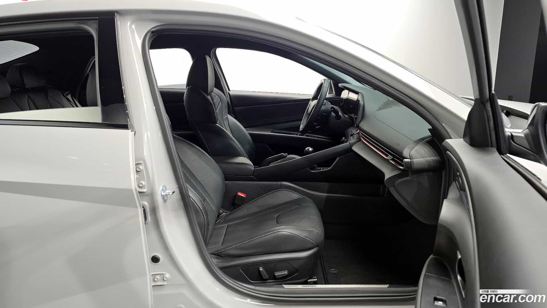 AVANTE Hyundai 2025.4-OPTION-015