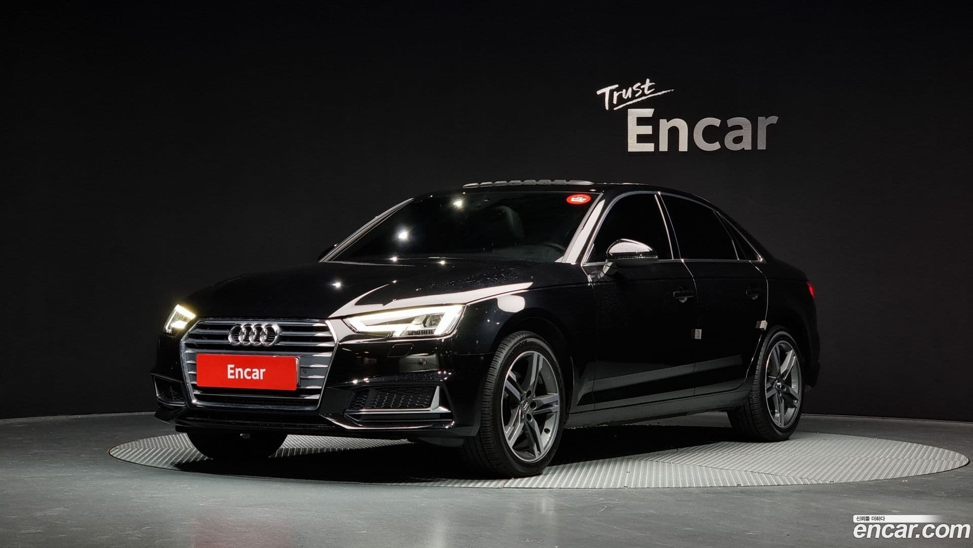 Main__Slider__Photo:A4 Audi 2019.11-0