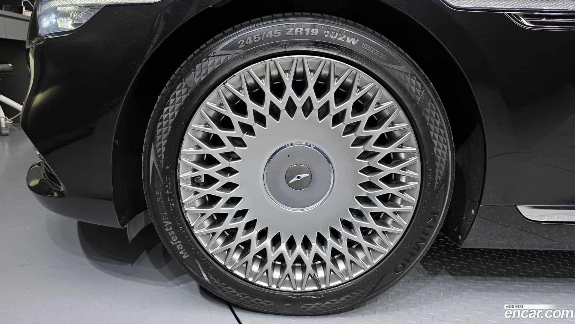 G90 Genesis 2019.0-OUTER-005