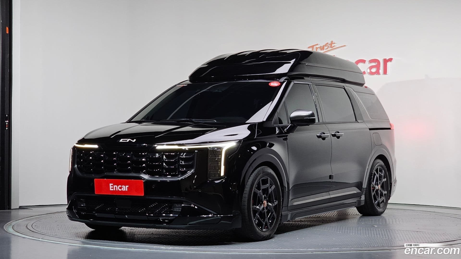 Main__Slider__Photo:Canival Kia 2024.0-0