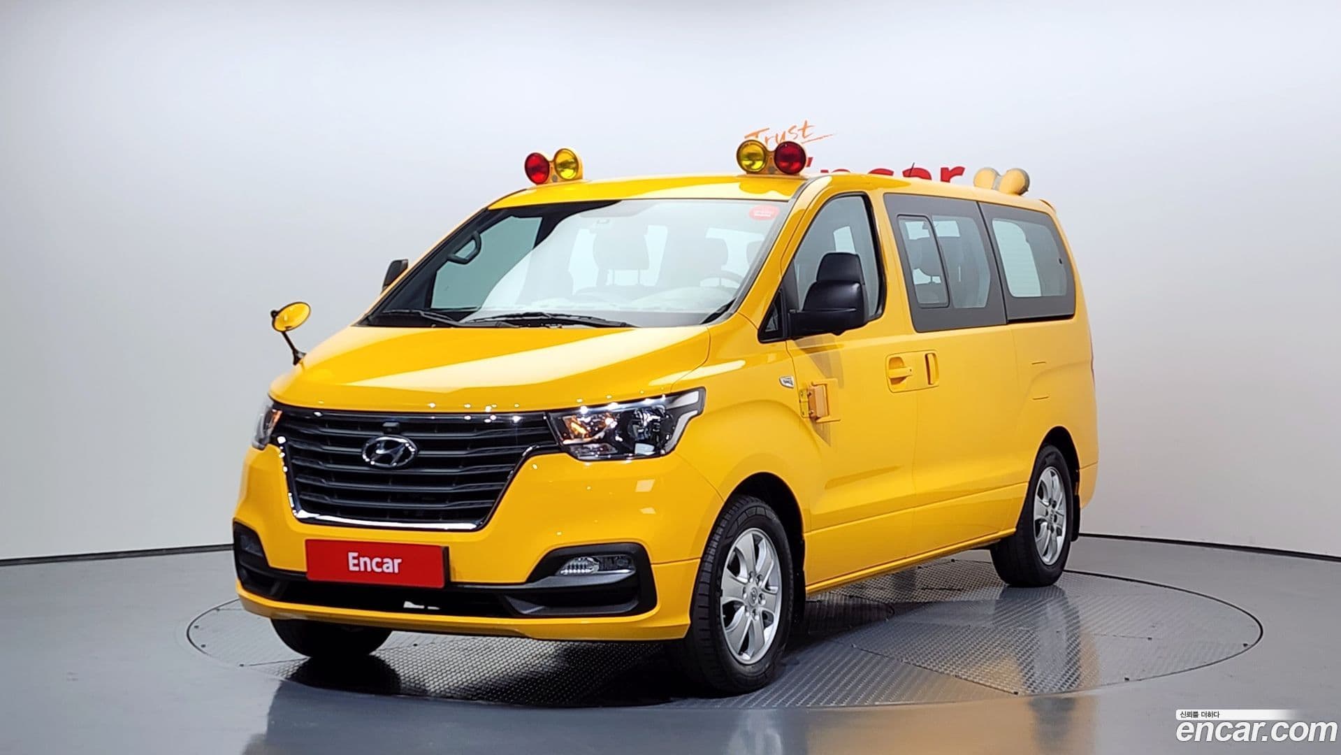 Main__Slider__Photo:Starex Hyundai 2019.9-0