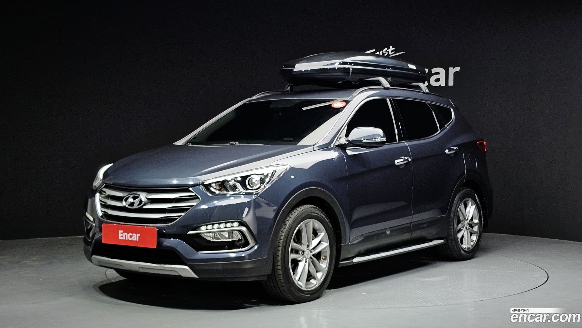 Main__Slider__Photo:Santafe Hyundai 2015.7-0