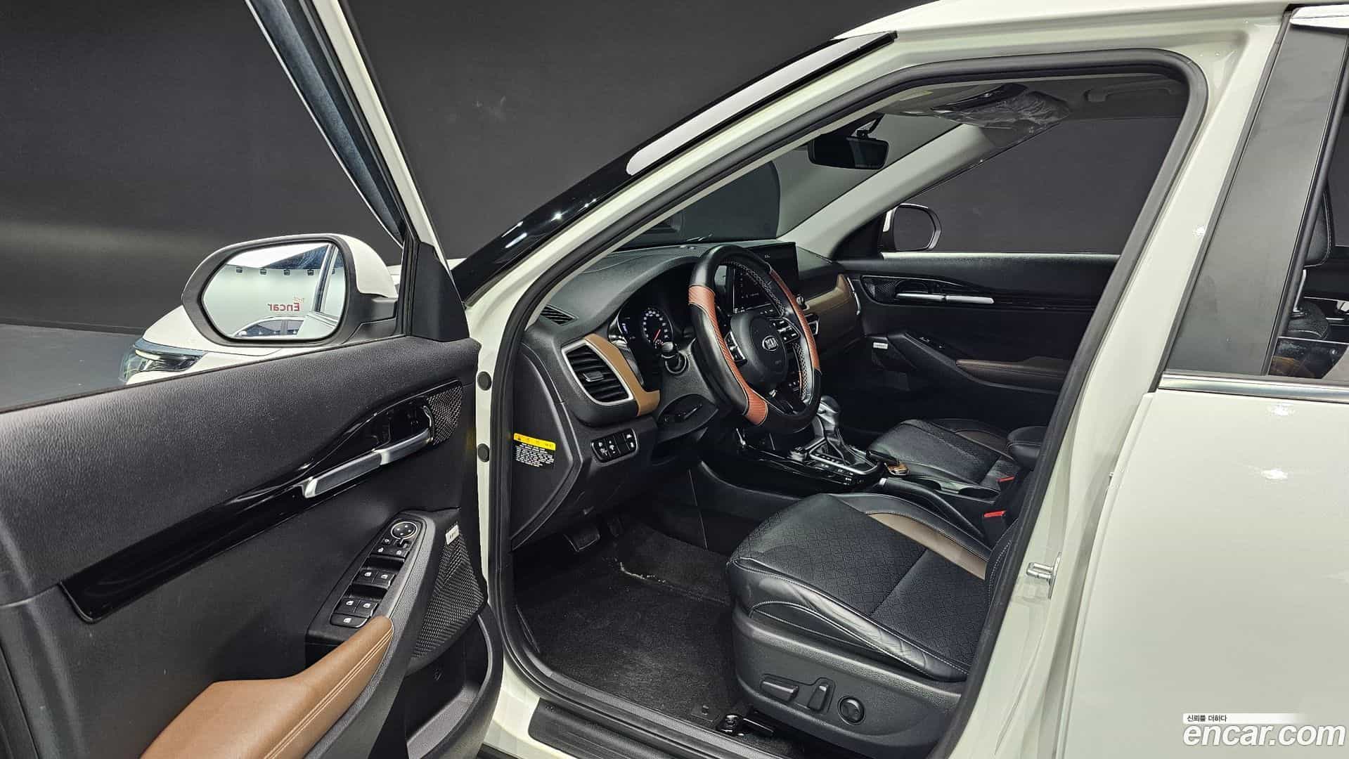 Seltos Kia 2019.8-OPTION-015