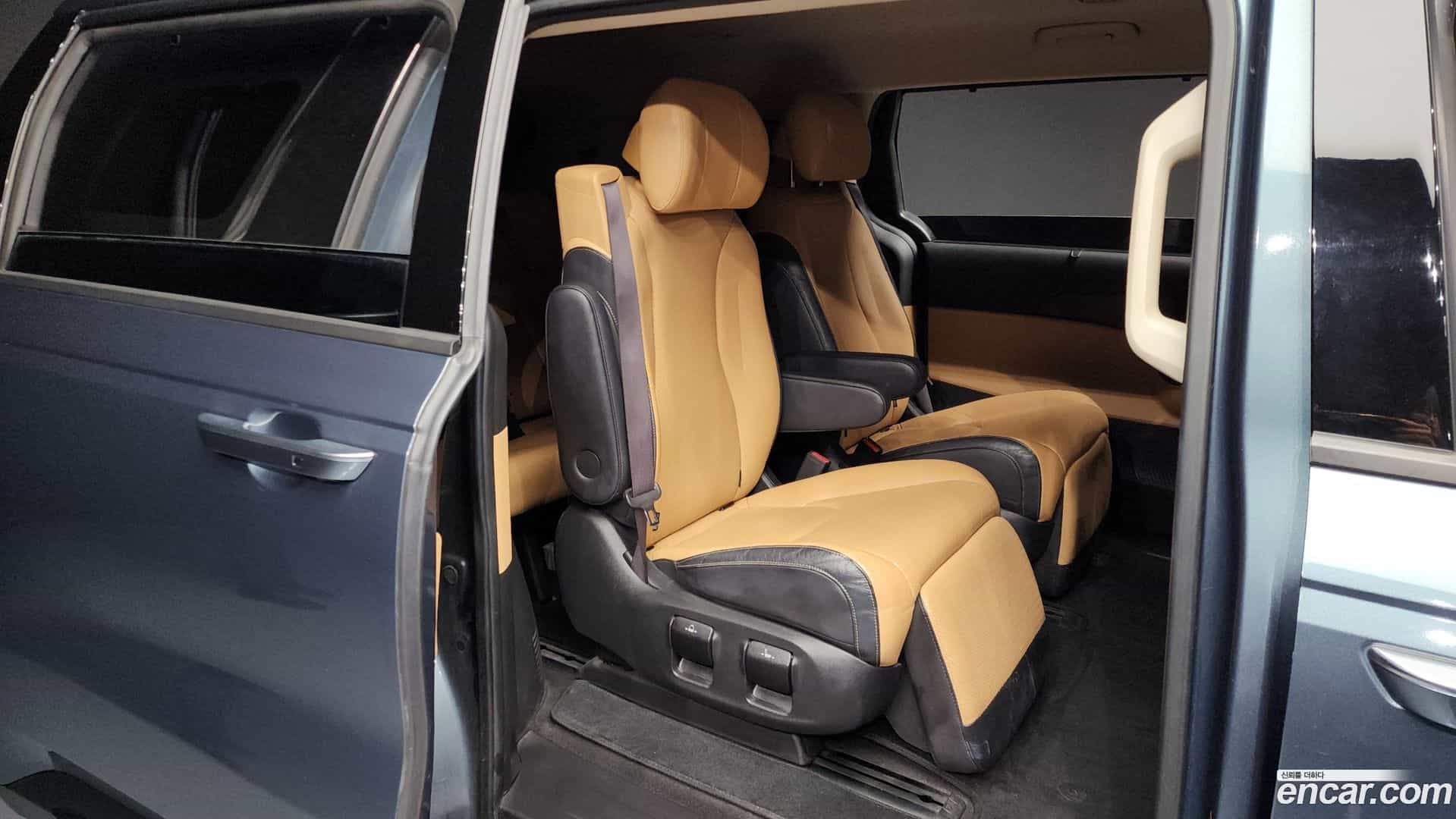 Canival Kia 2023.6-OPTION-016